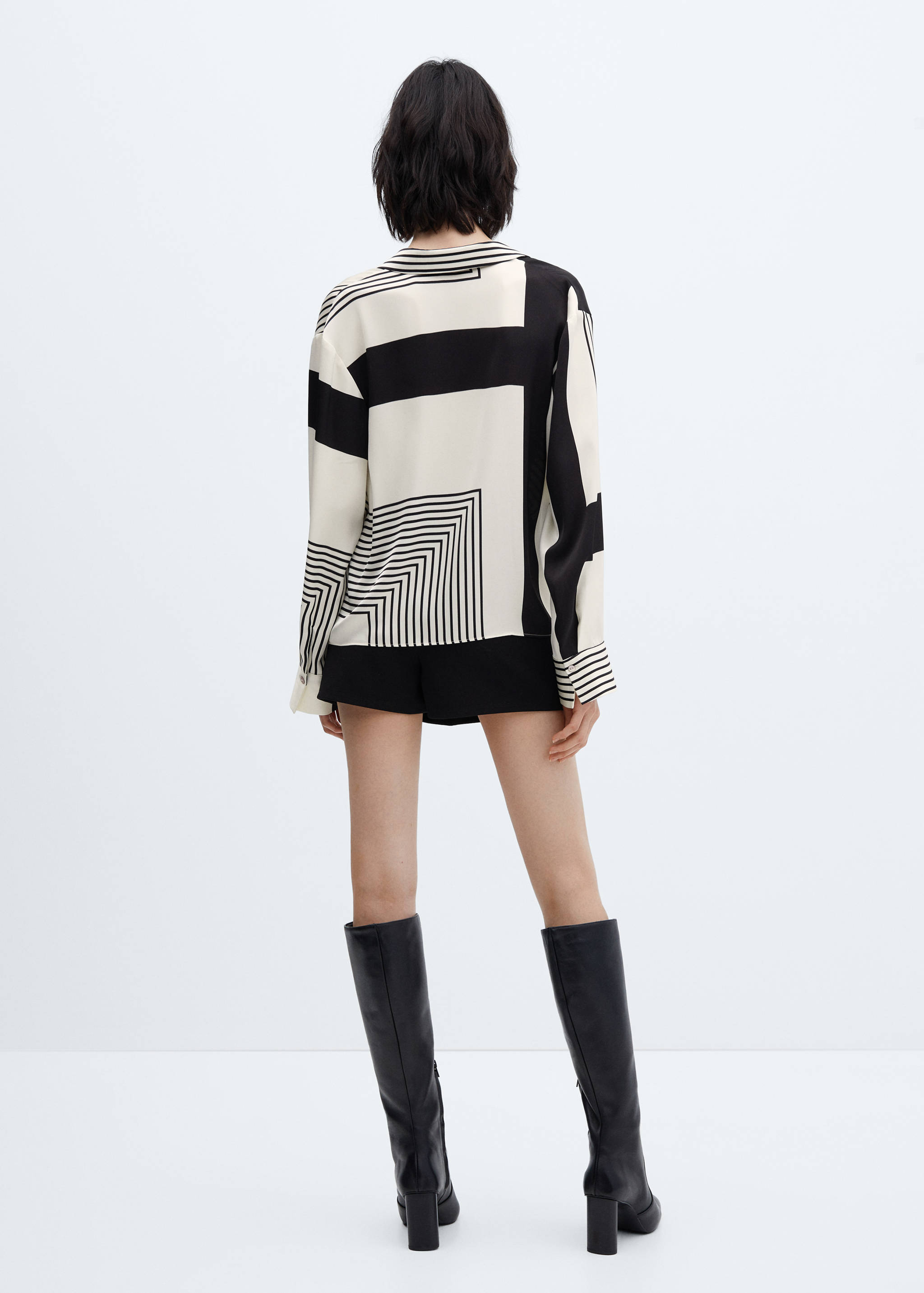 Stripe-print shirt - Reverse of the article