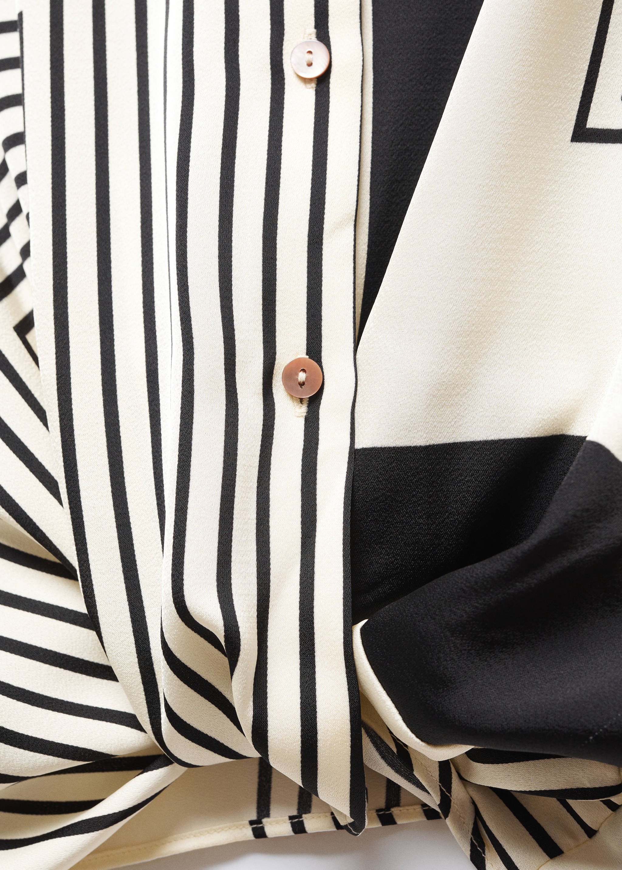 Stripe-print shirt - Details of the article 8
