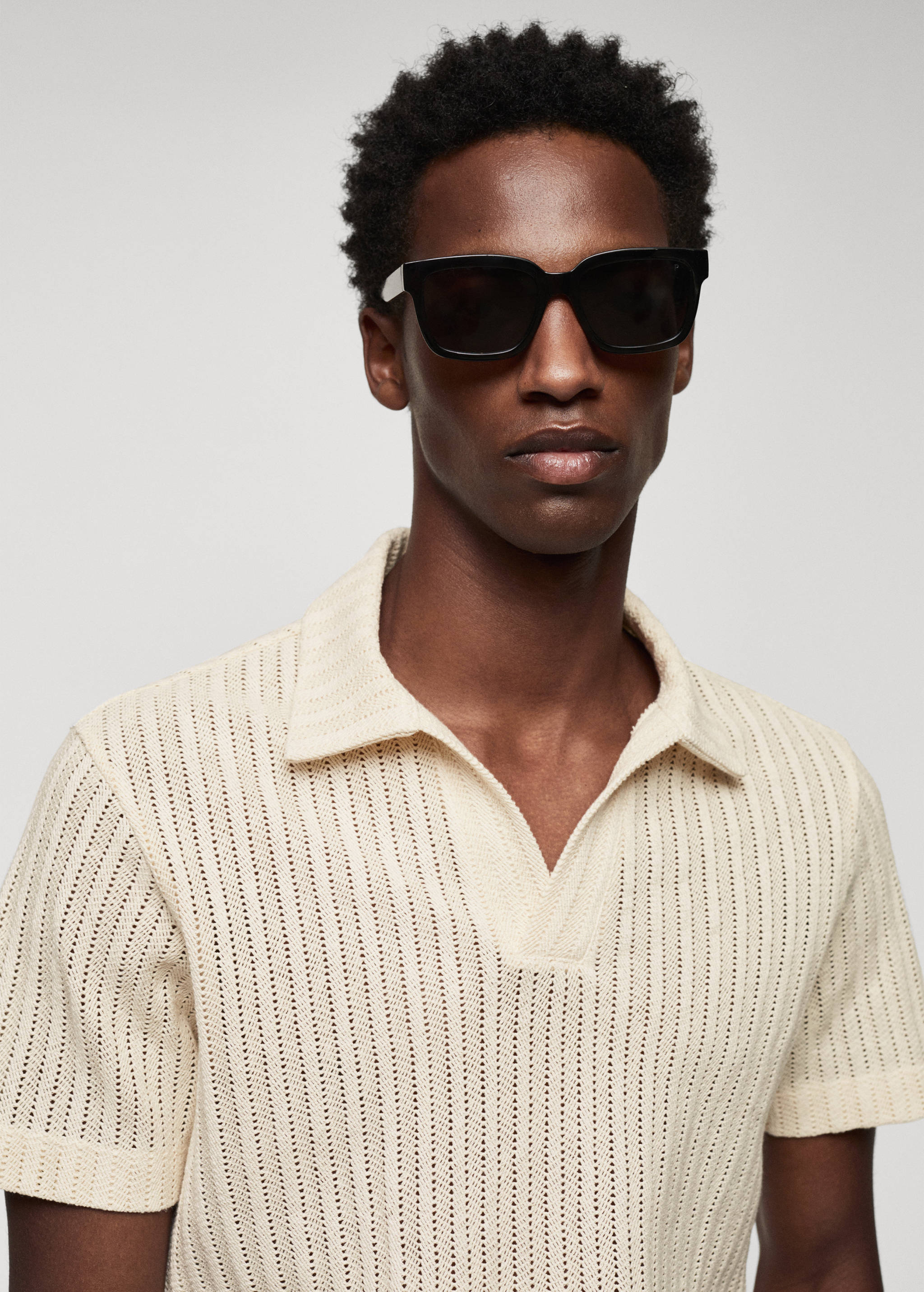 100% cotton crochet polo shirt - Details of the article 1