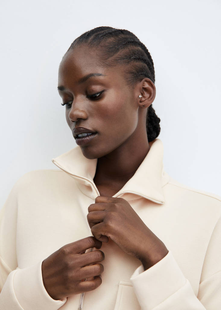 Sweatshirt with patch pocket — Beige