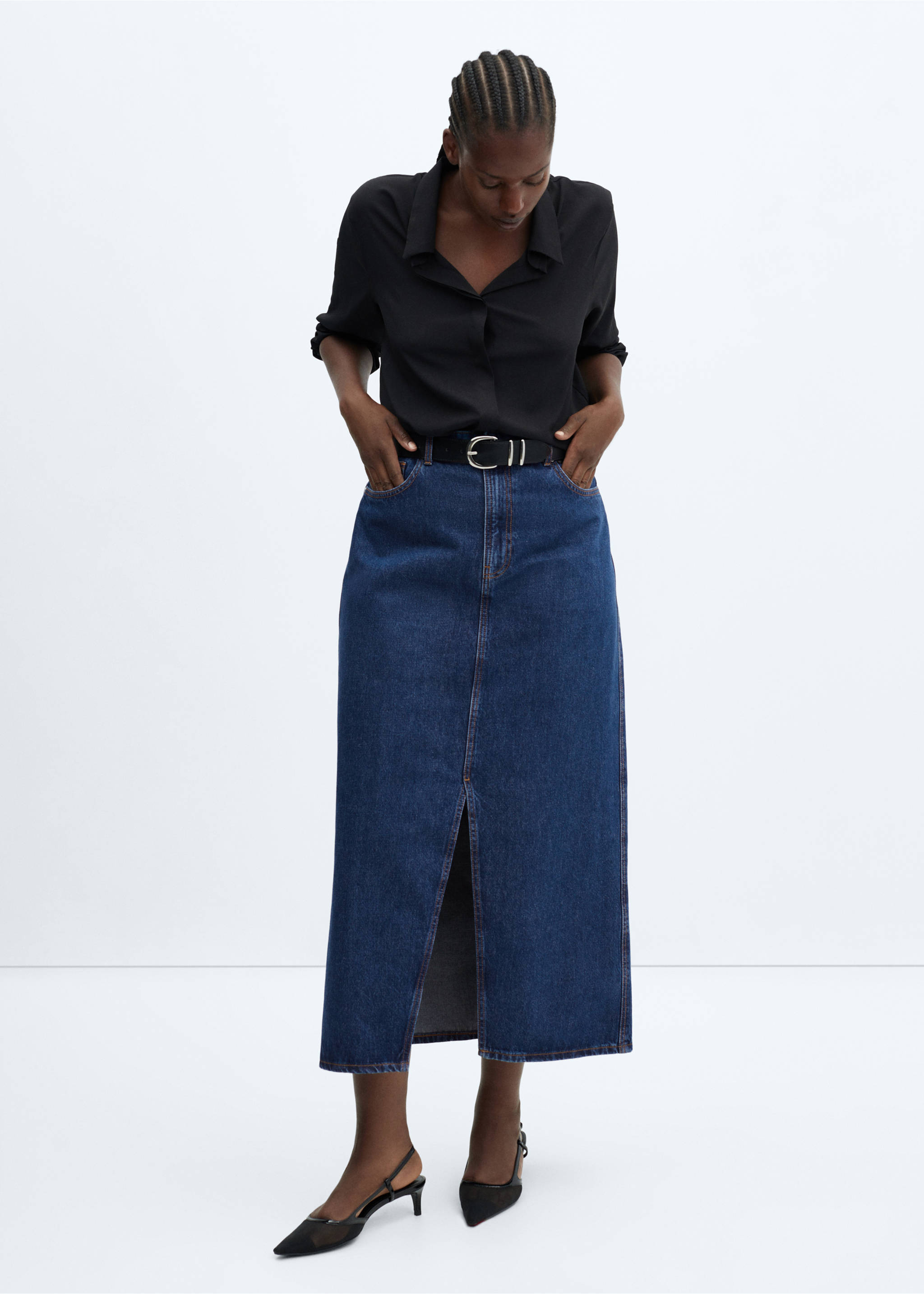 Slit denim skirt - Details of the article 3, Dark Blue. Ref: 57045971-00.