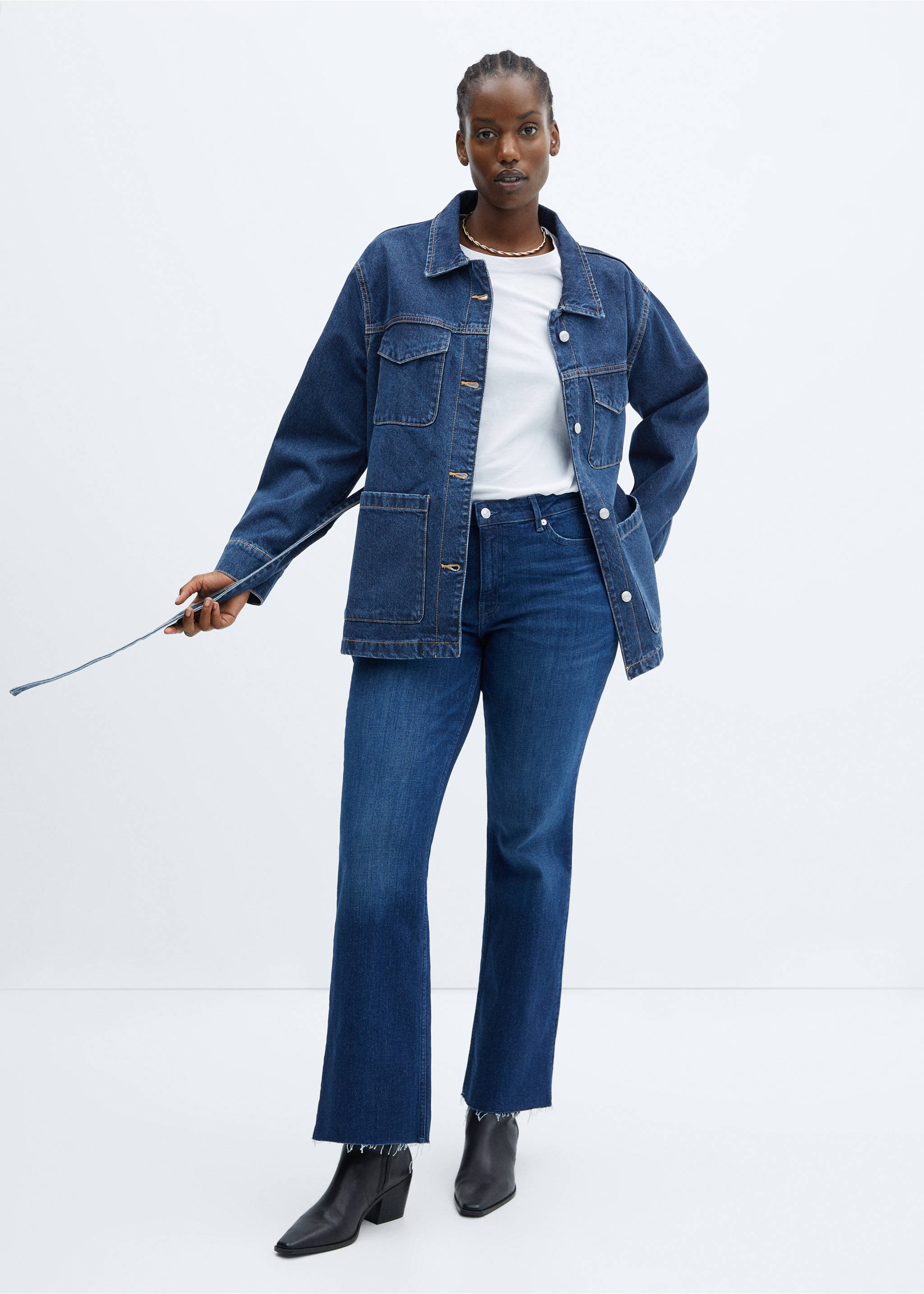 Denim jacket with belt - Details of the article 3, Dark Blue. Ref: 57045979-00.