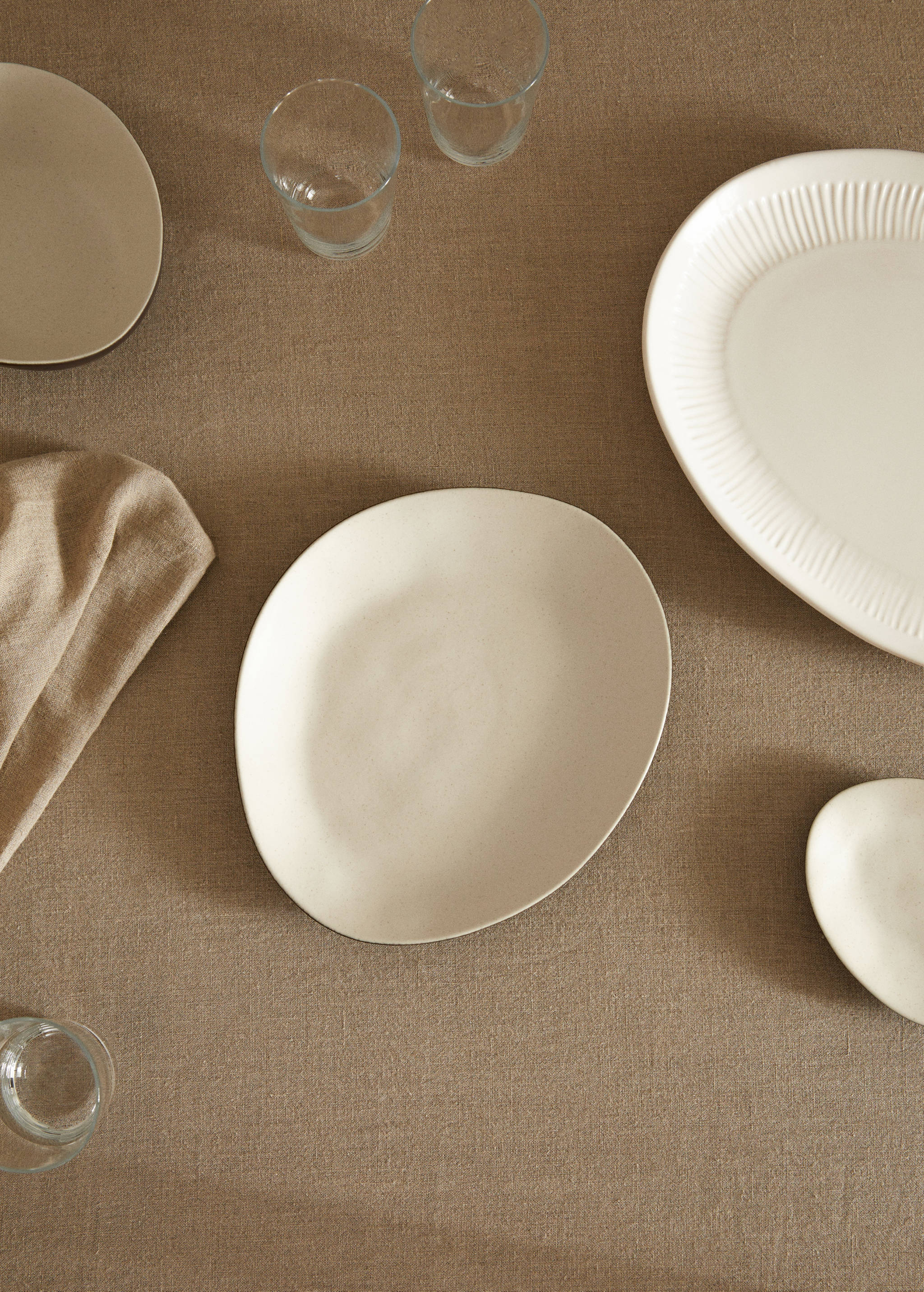 Plato de postre gres - Plano general