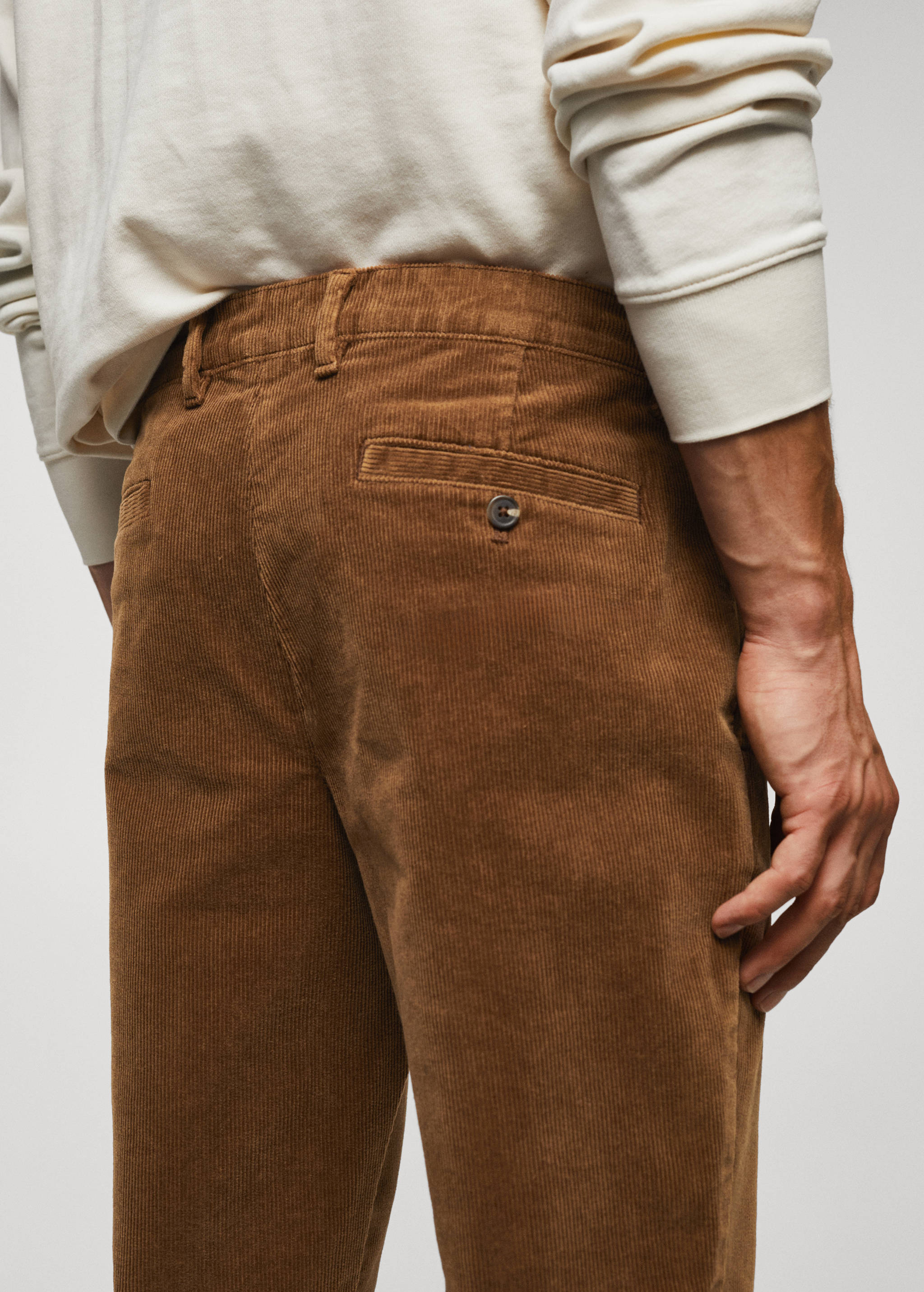 Corduroy slim-fit cropped trousers - Details of the article 6