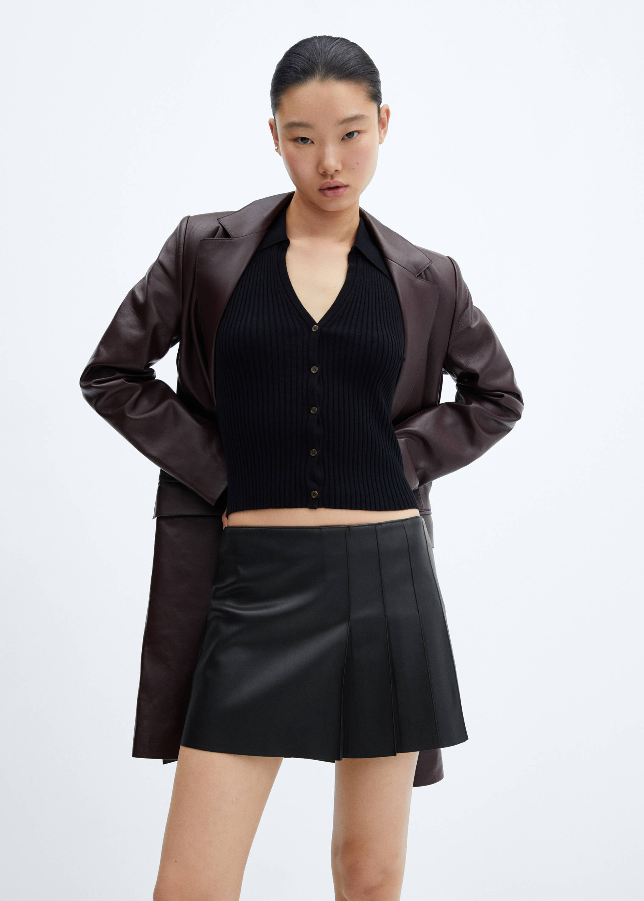 Faux-leather pleated mini-skirt - Details of the article 1