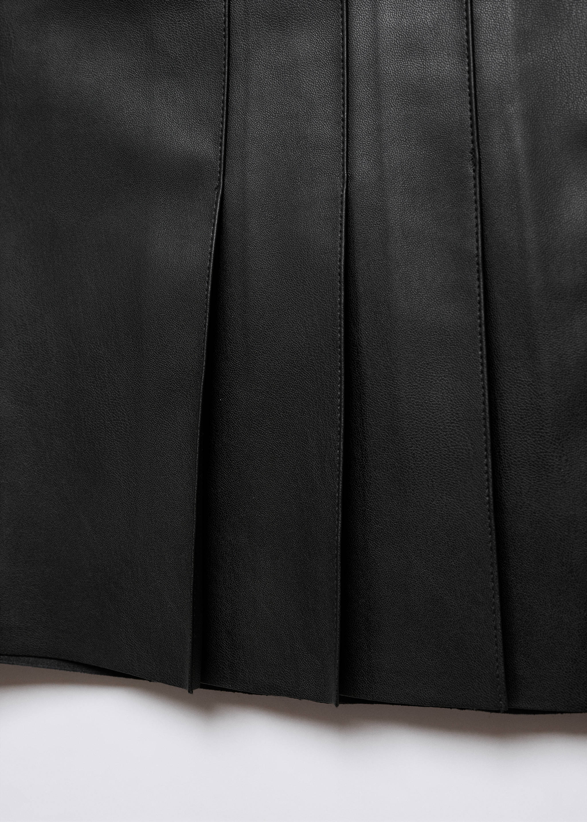 Faux-leather pleated mini-skirt - Details of the article 8