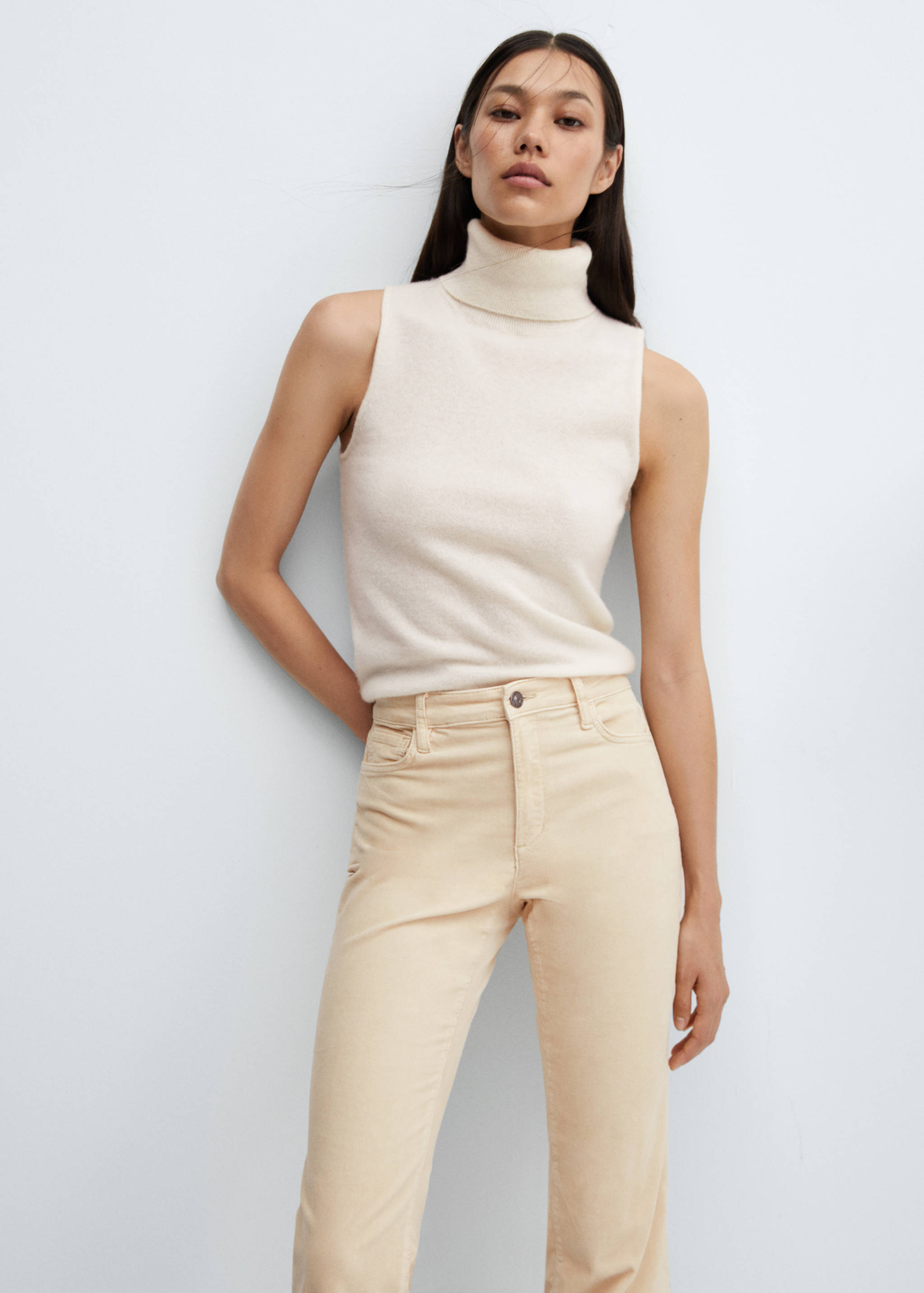 Flared cropped corduroy jeans - Details of the article 1