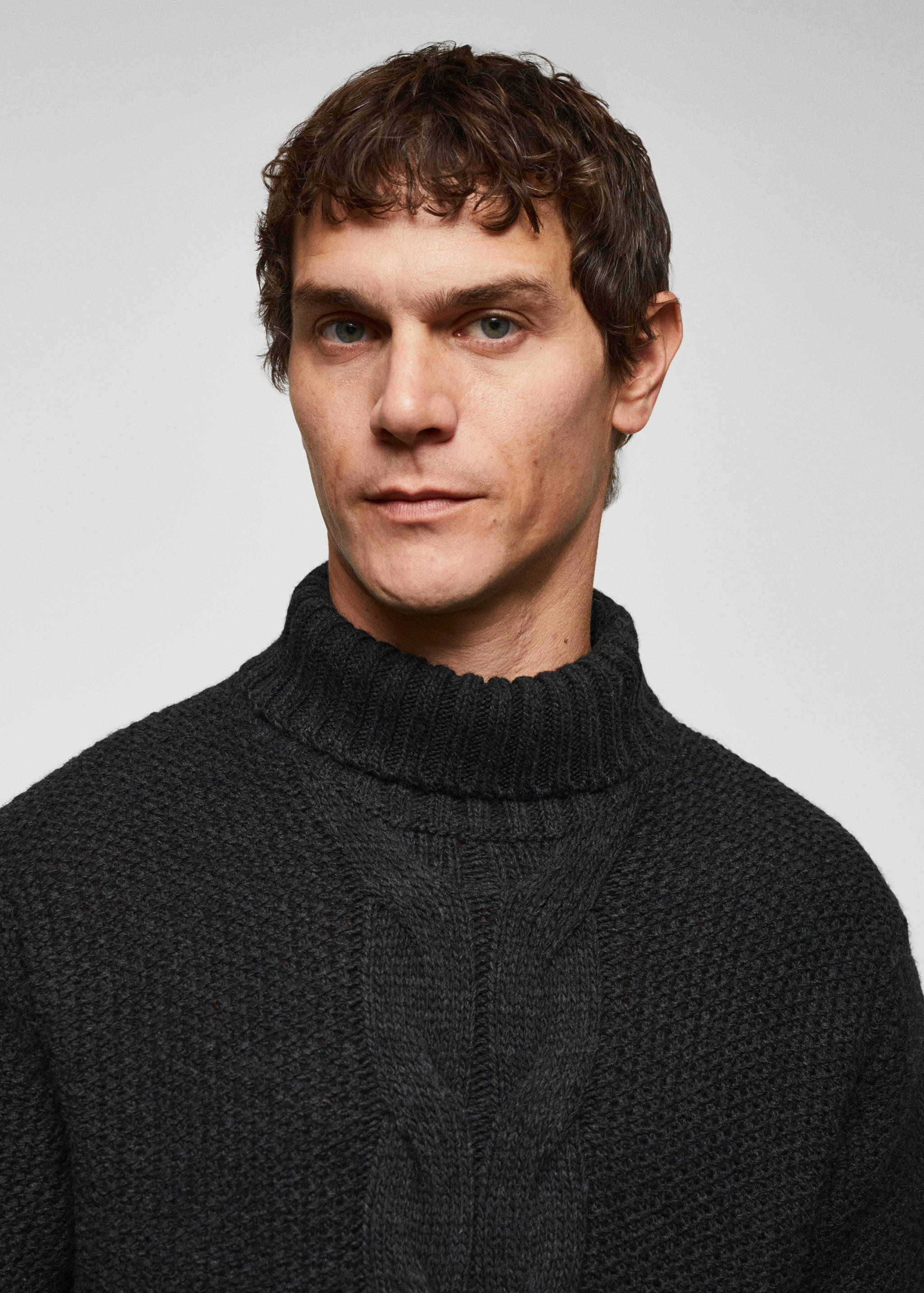 سترة من مزيج الصوف بتفاصيل مضفرة - تفاصيل المنتج 1