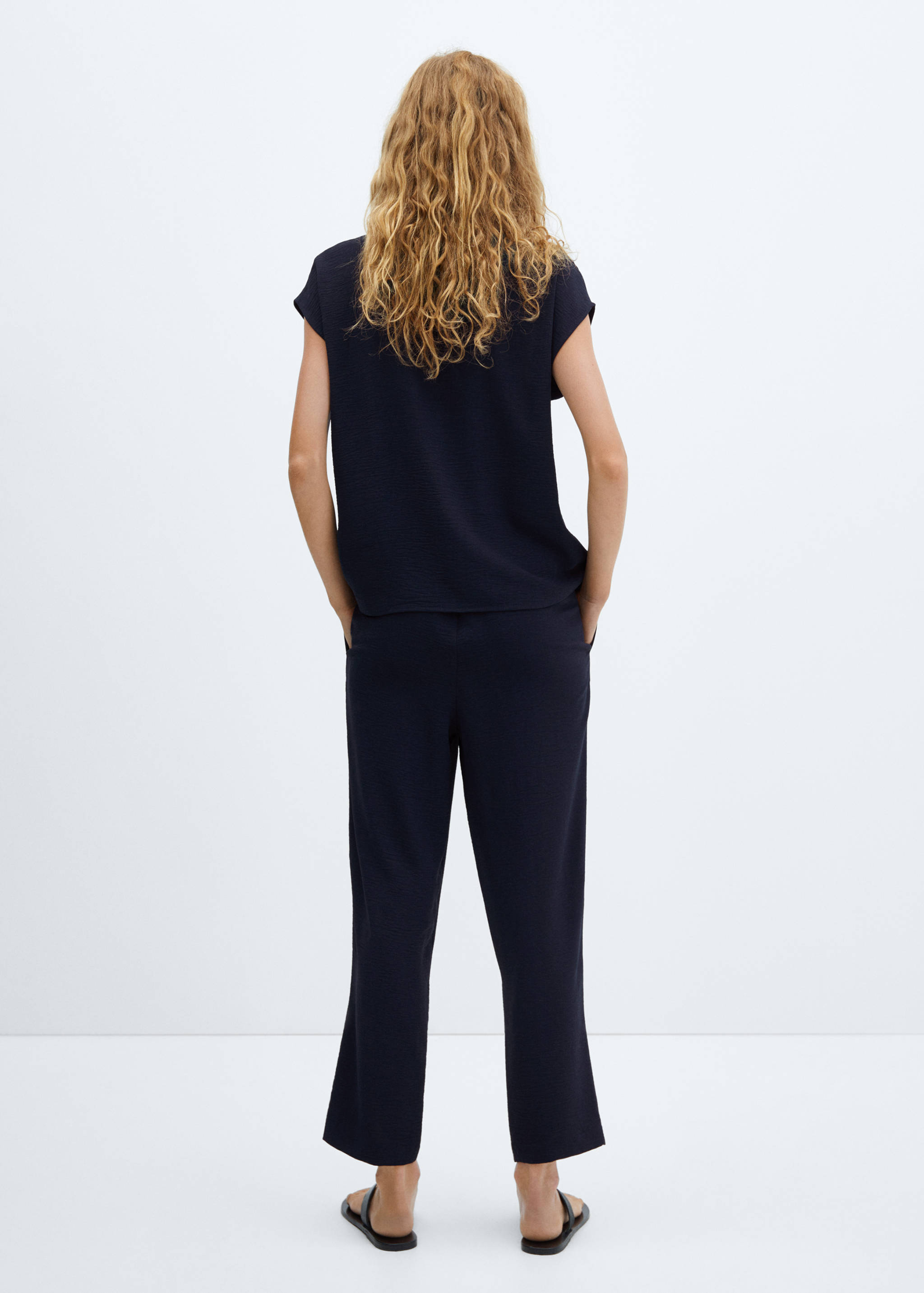 Flowy jogger trousers - Reverse of the article