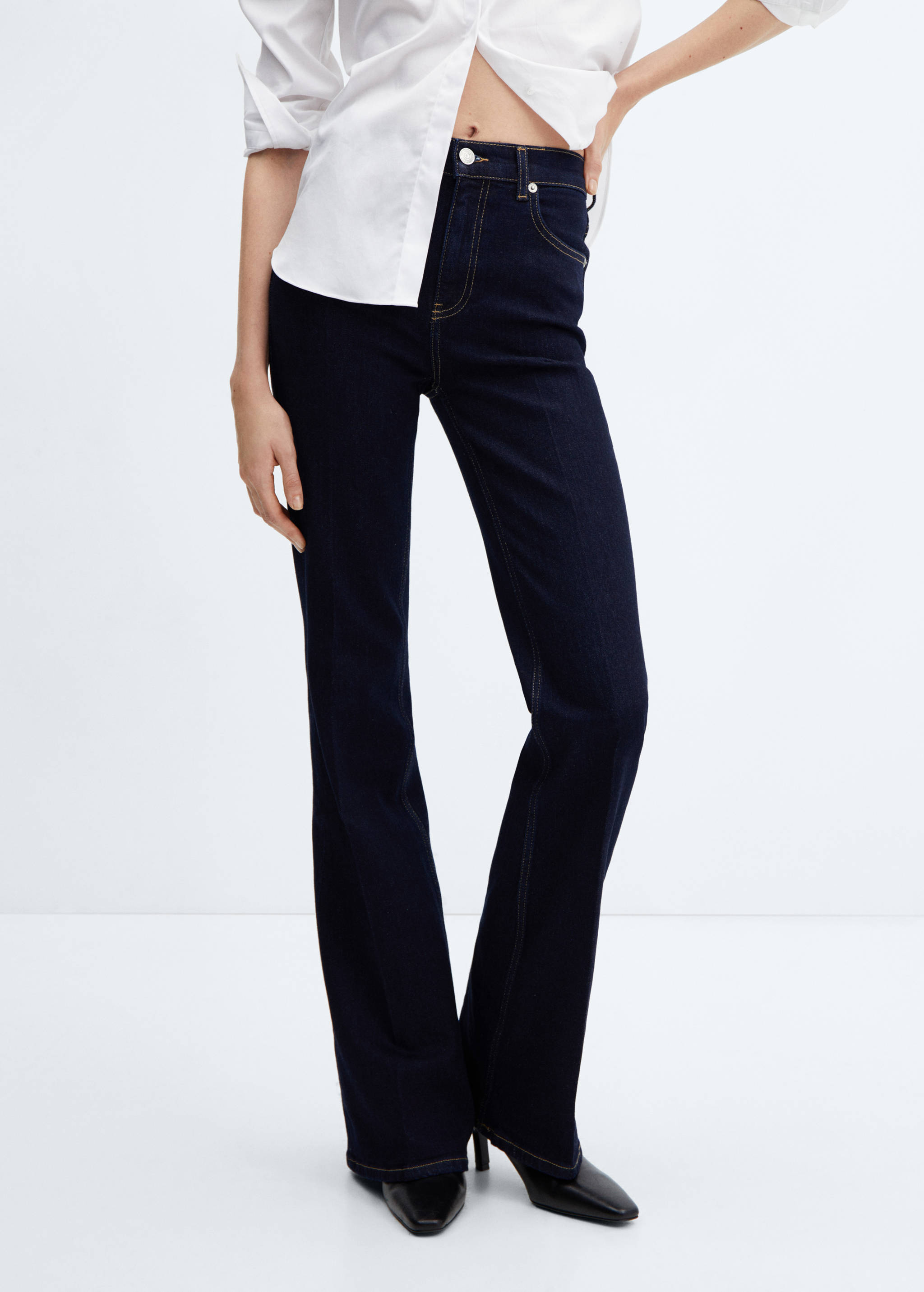 Medium-rise flared jeans - Medium plane