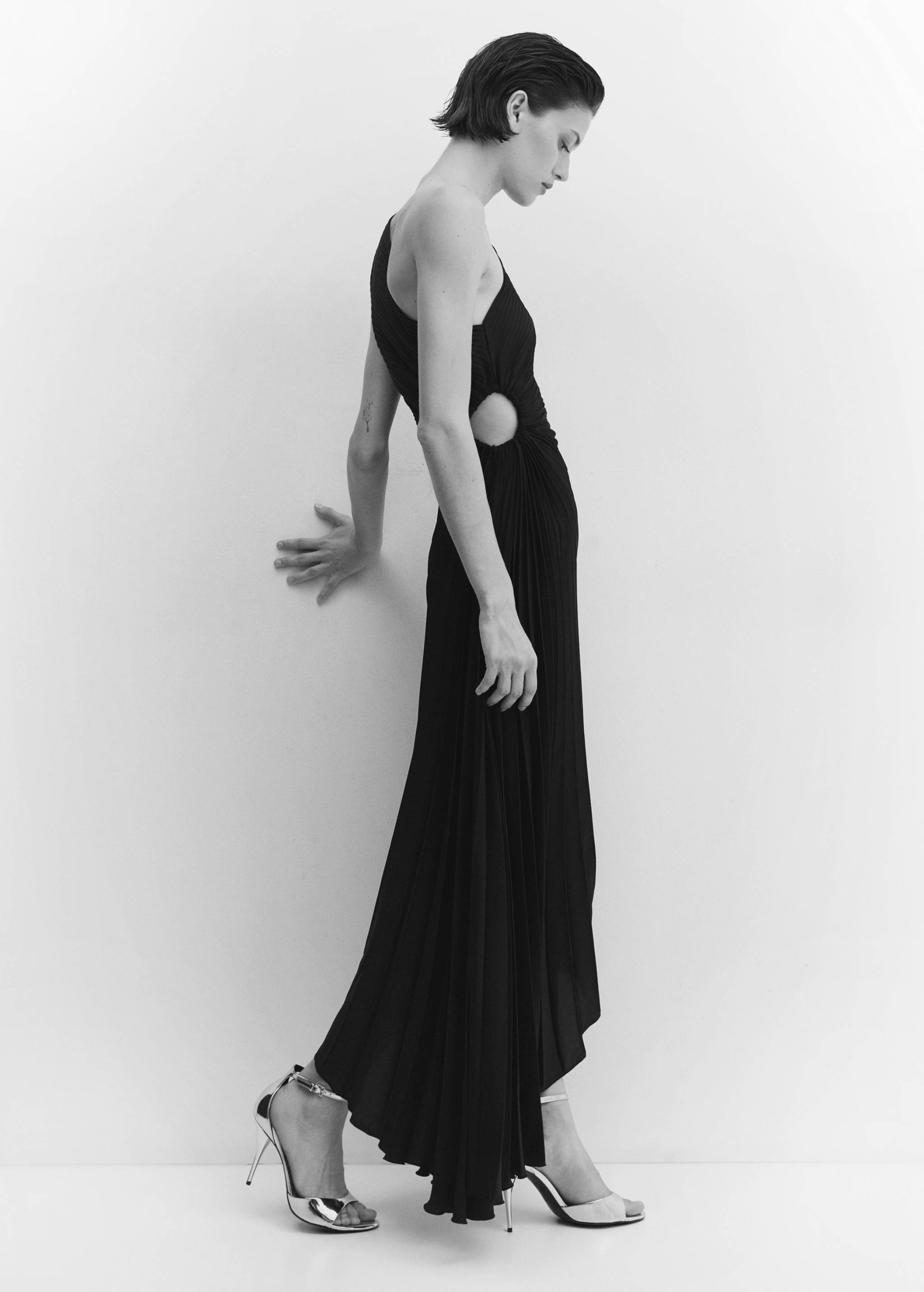 Robe asymétrique plissée - Détail de l'article 2