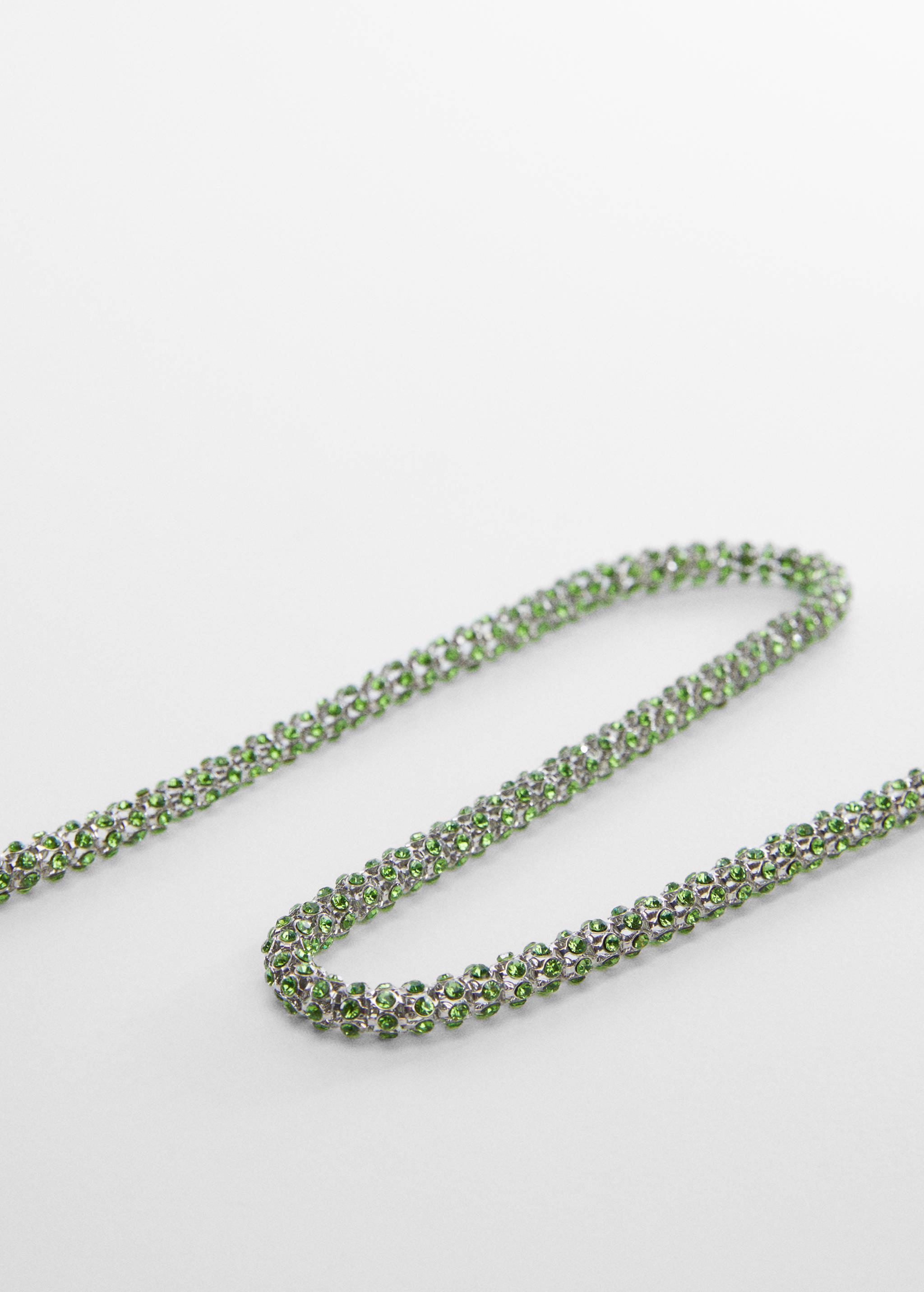 Ceinture fine à strass - Plan moyen