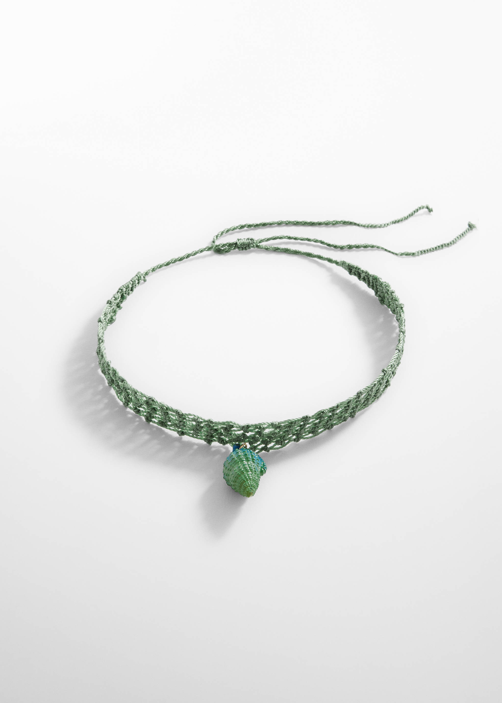 قلادة صدفية - منتج دون نموذج