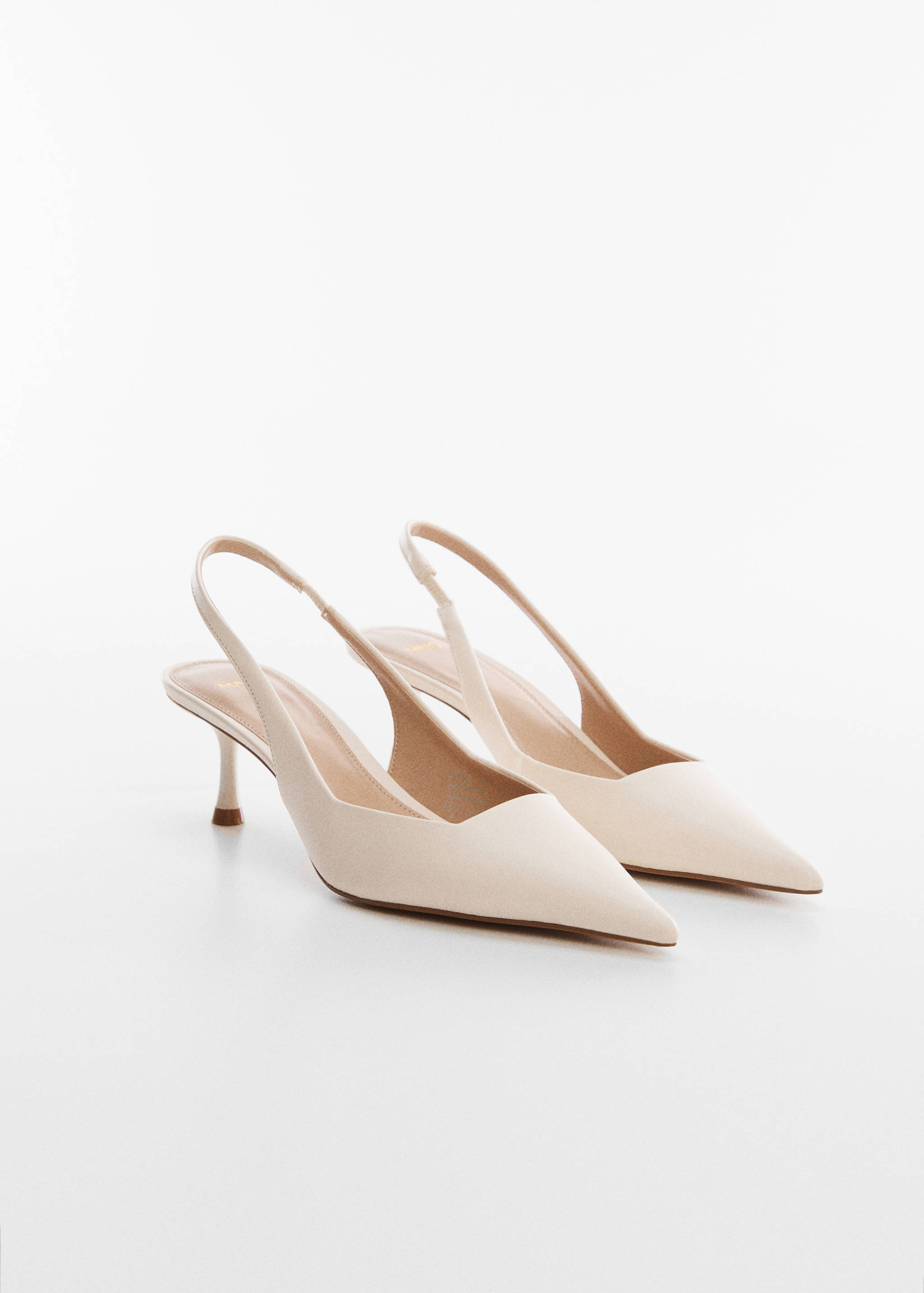 High-heeled shoes - Medium plane