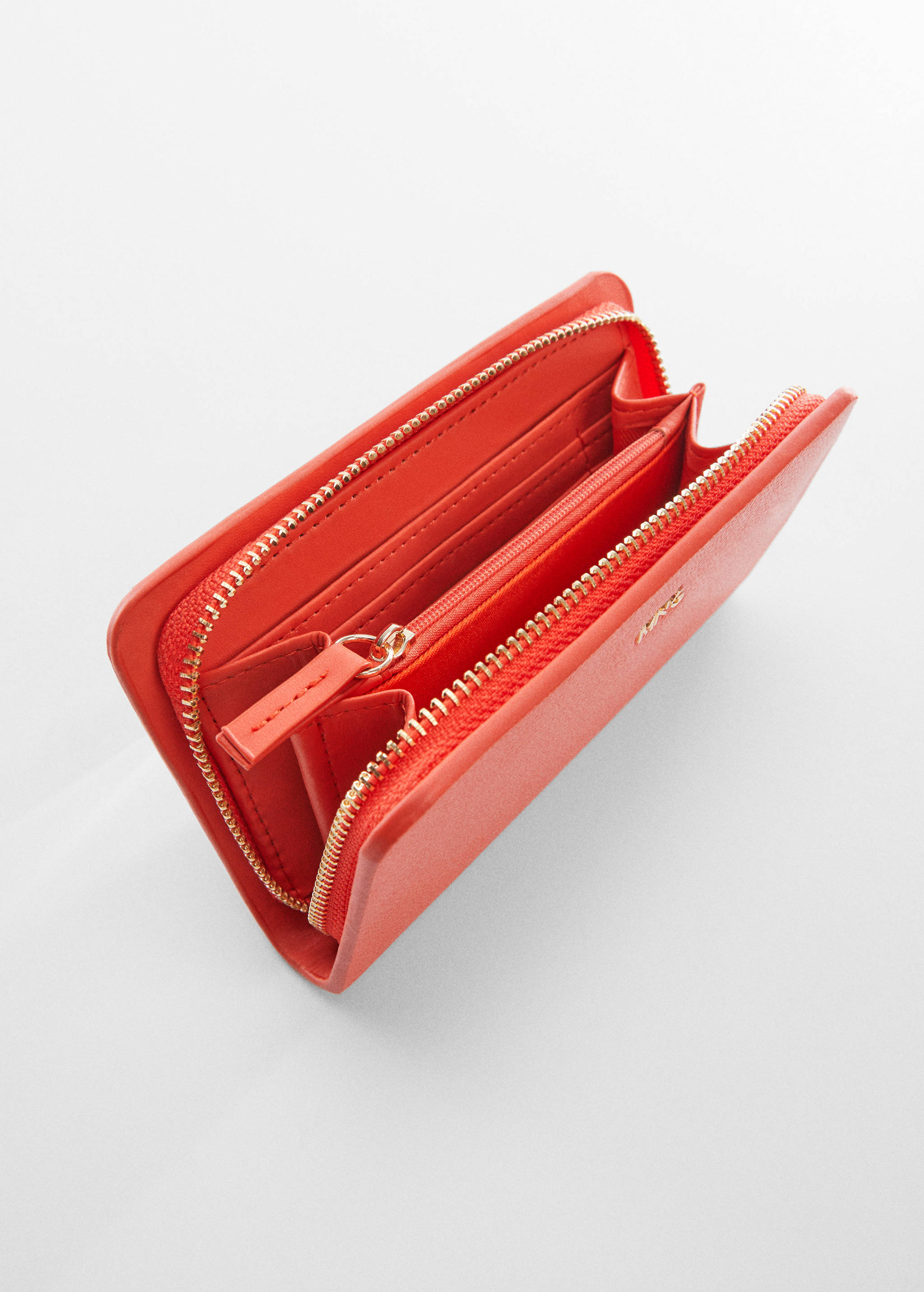 Textured wallet with embossed logo - Medium plane