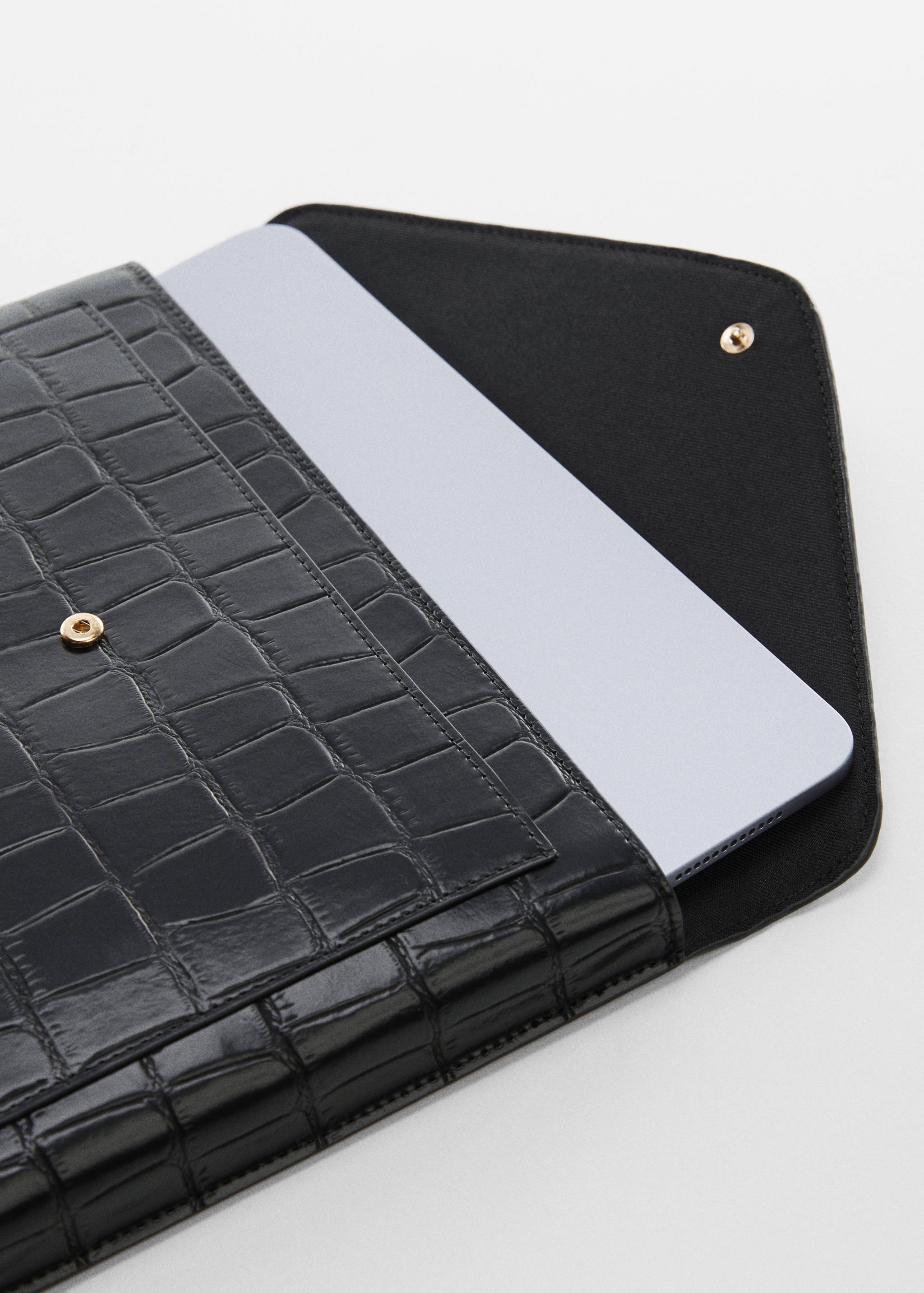 Crocodile laptop case with flap - Details of the article 3