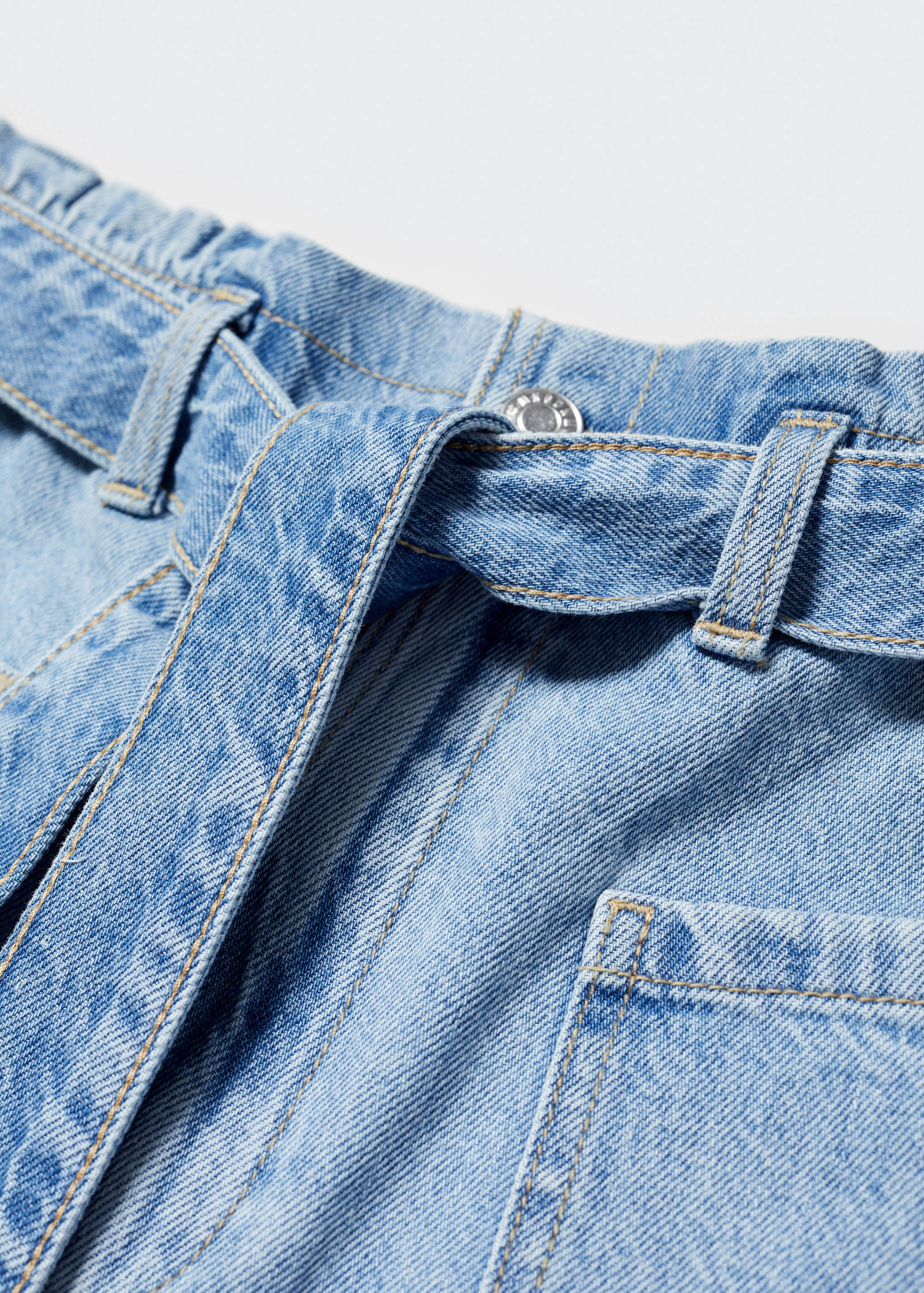 Paperbag shorts with belt - Details of the article 8