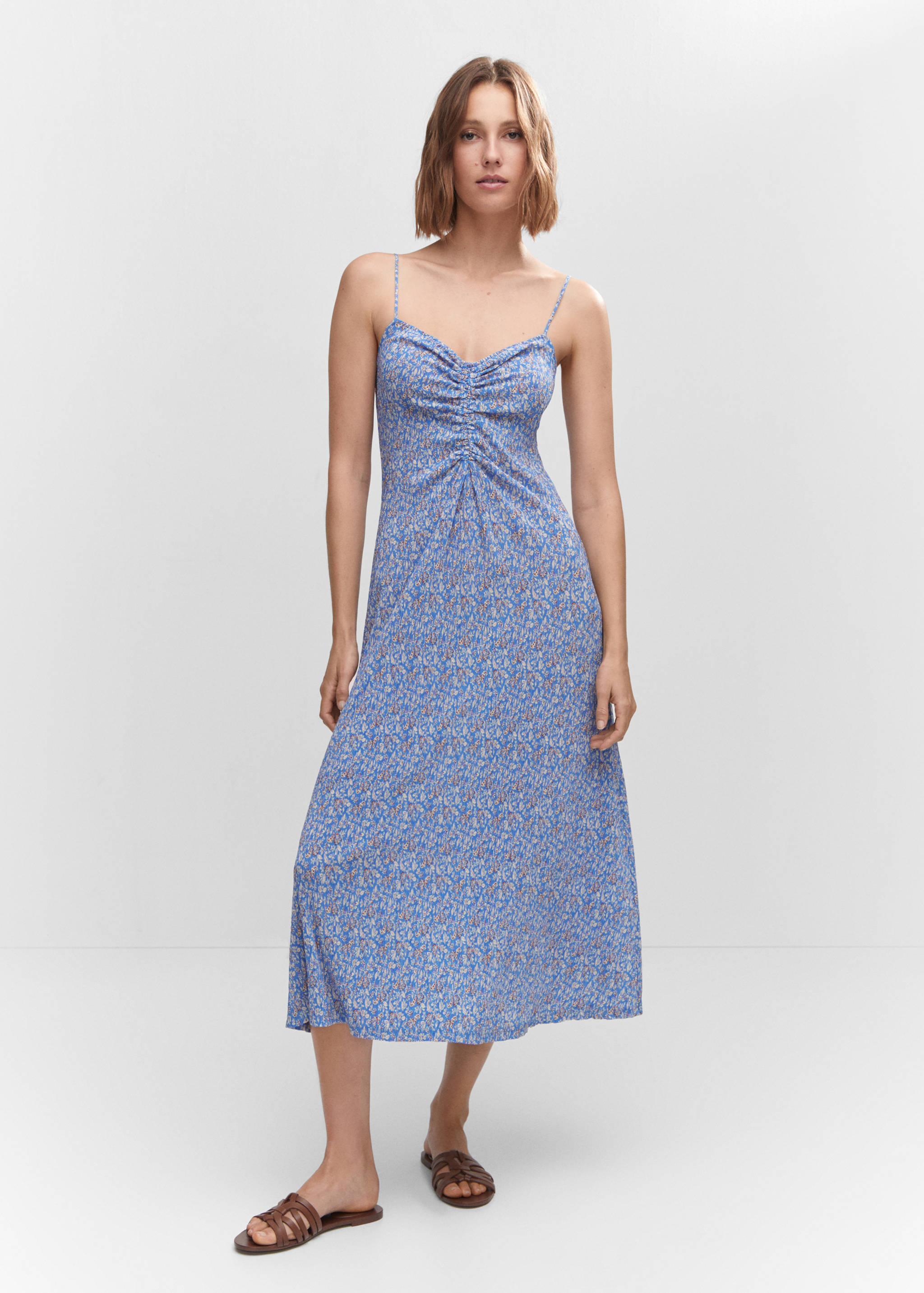 Vestido flores detalle fruncido - Plano general