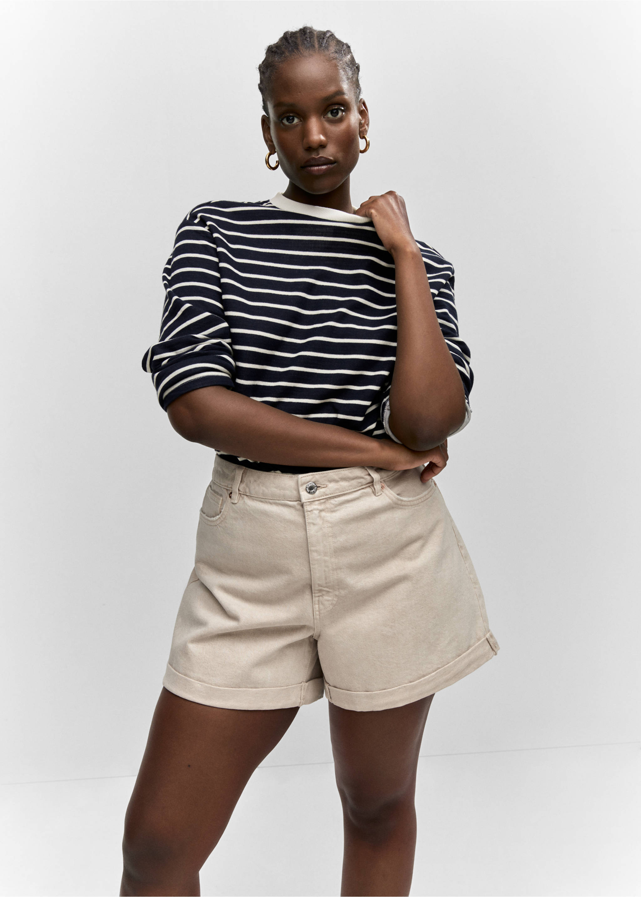 Short jean mom-fit - Détail de l'article 5, Beige. Ref: 57050180-00.