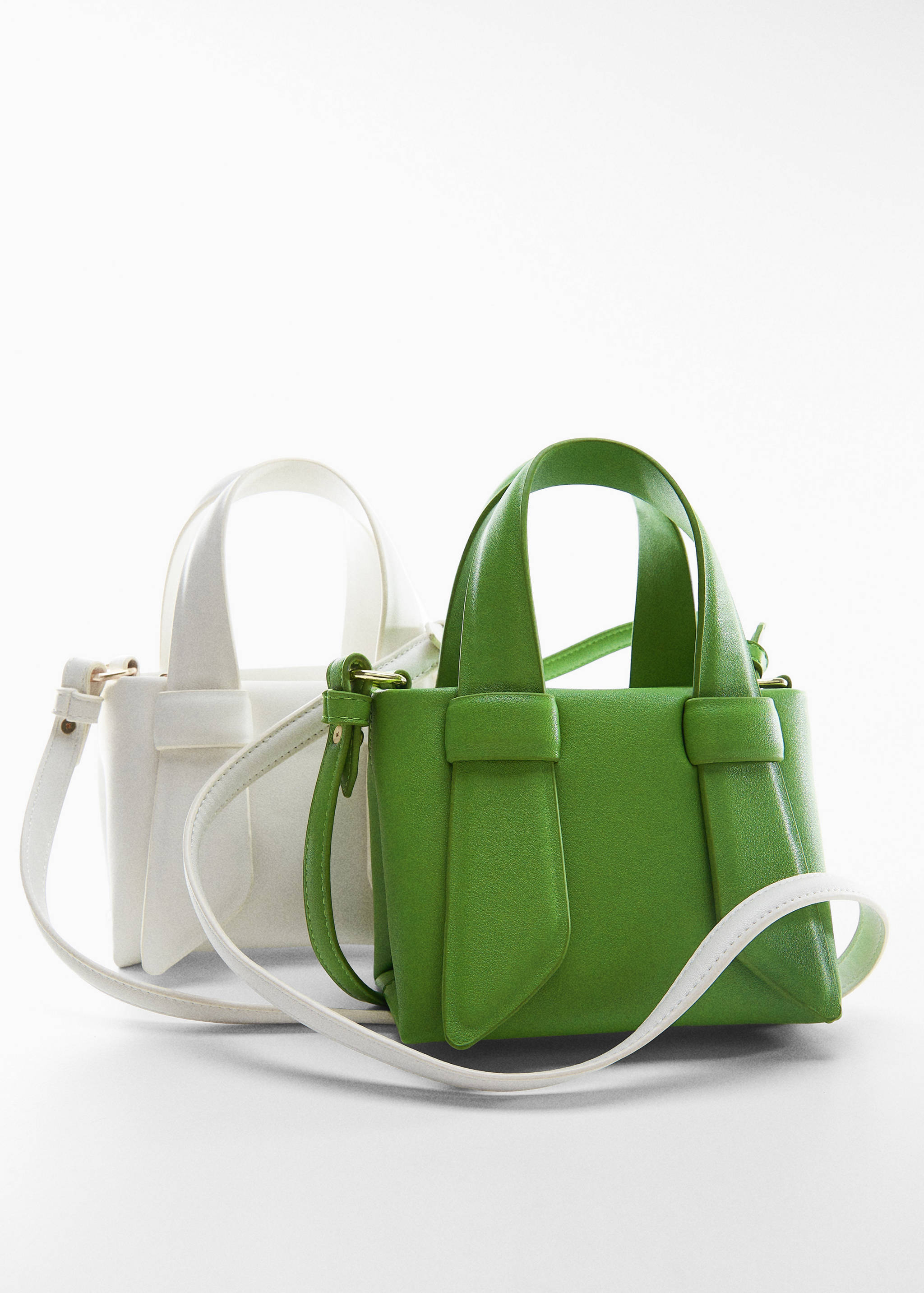 Crossbody bag with double handle - Details of the article 5