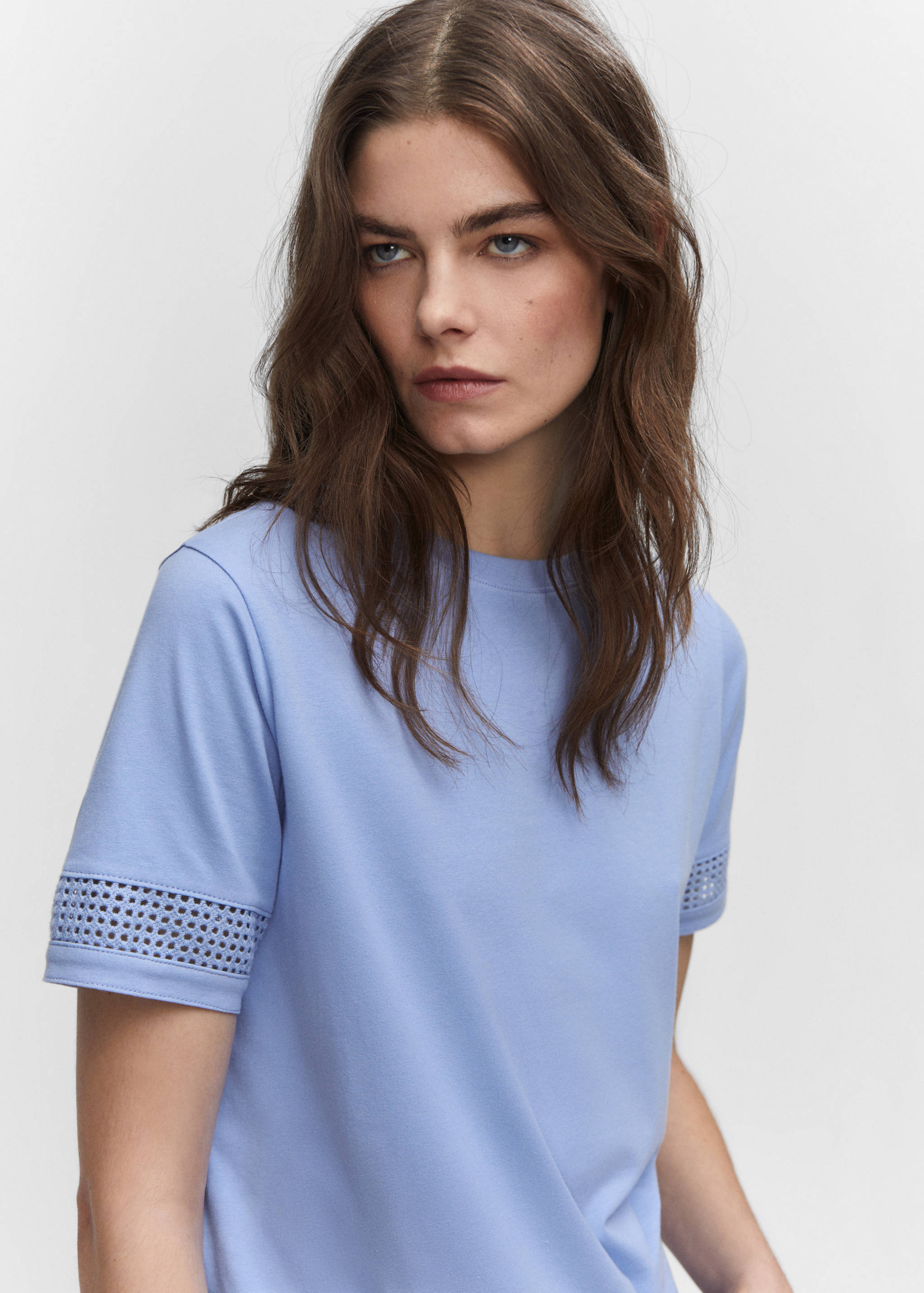 Sleeve detail t-shirt - Details of the article 1