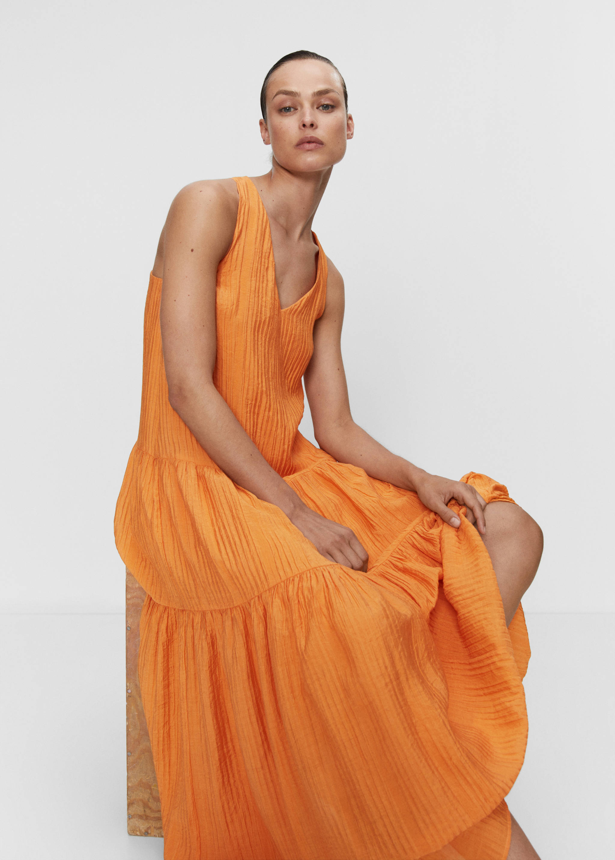 فستان متزلج محكم - تفاصيل المنتج 2