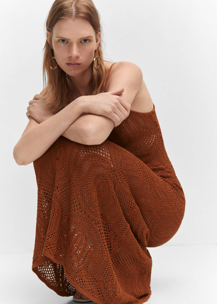 Long openwork knitted dress — Brown