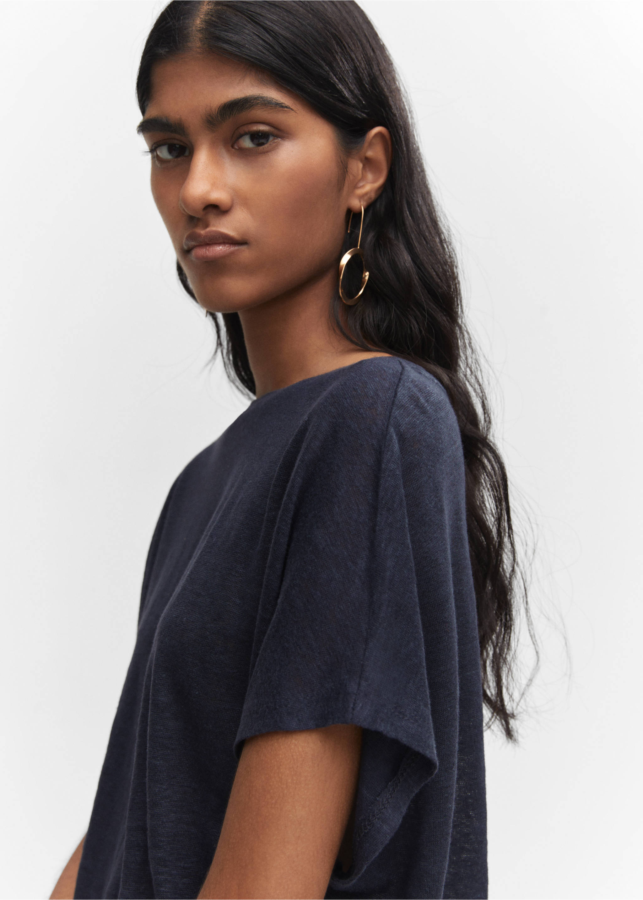 Oversized linen t-shirt - Details of the article 1, Dark Navy. Ref: 57050262-00.