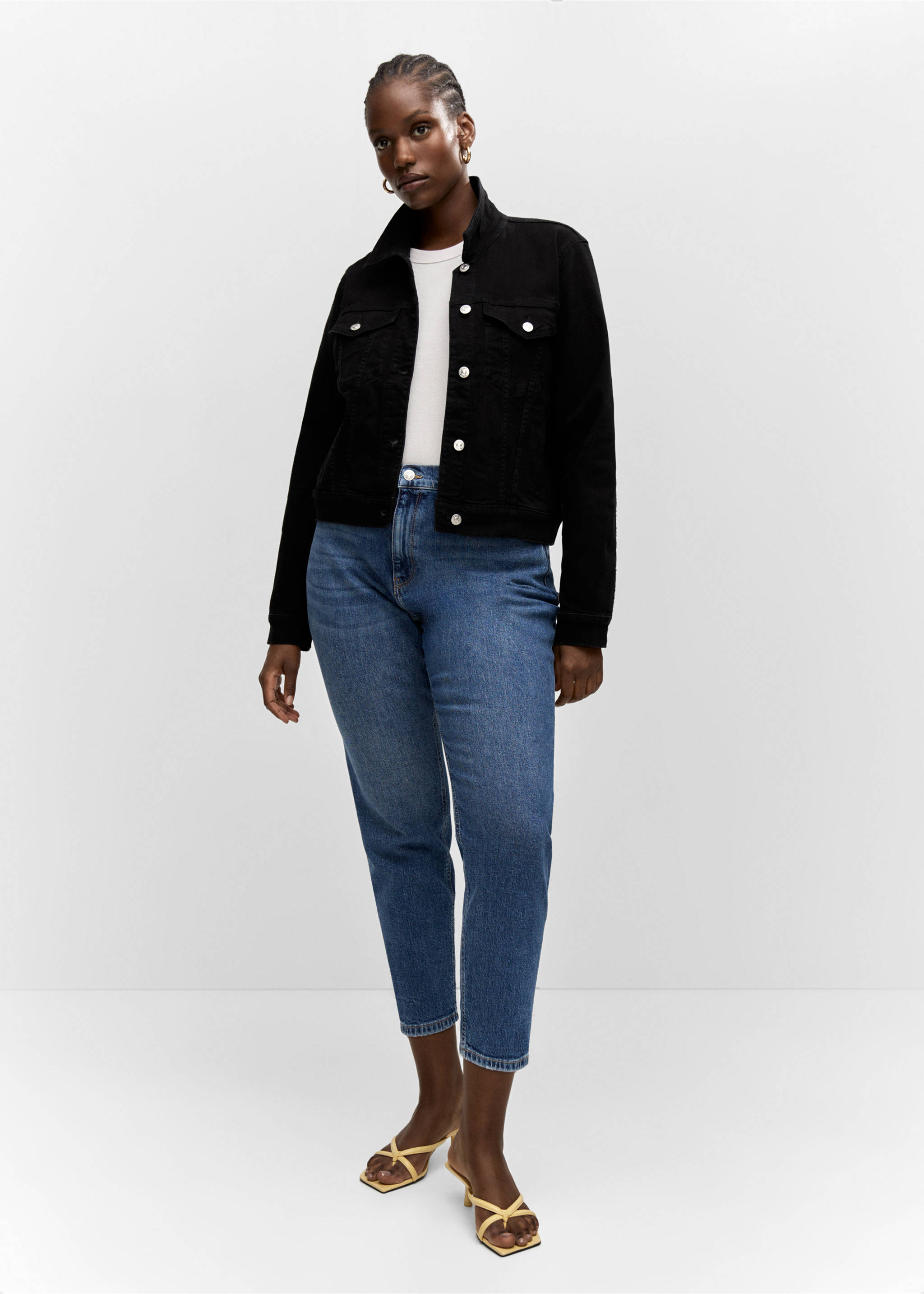Pocketed denim jacket - Details of the article 3, Black denim. Ref: 57050289-00.