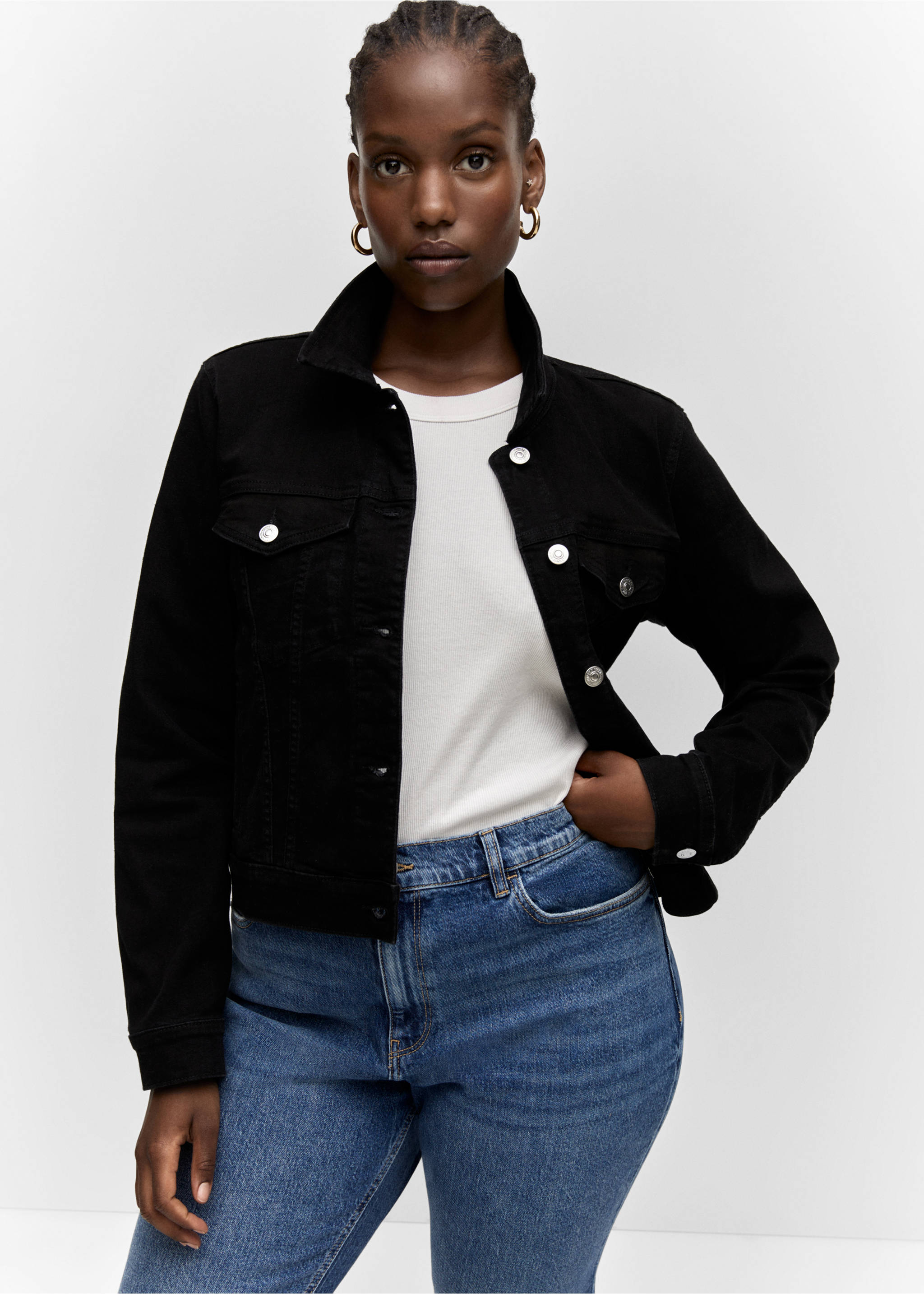 Pocketed denim jacket - Details of the article 5, Black denim. Ref: 57050289-00.