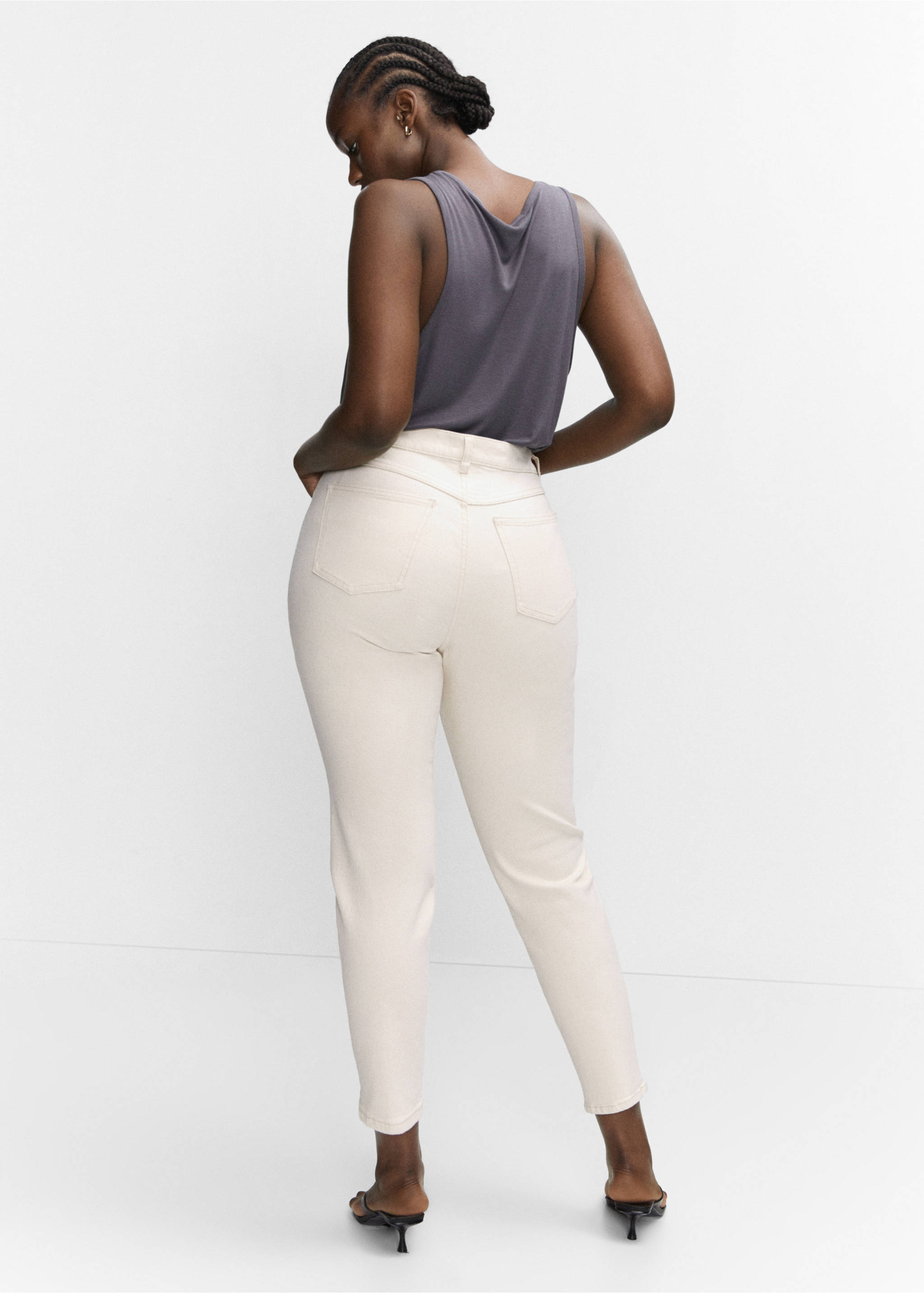 Jeans Newmom confort tiro alto - Detalle del artículo 4, Blanco roto. Ref: 57050290-00.