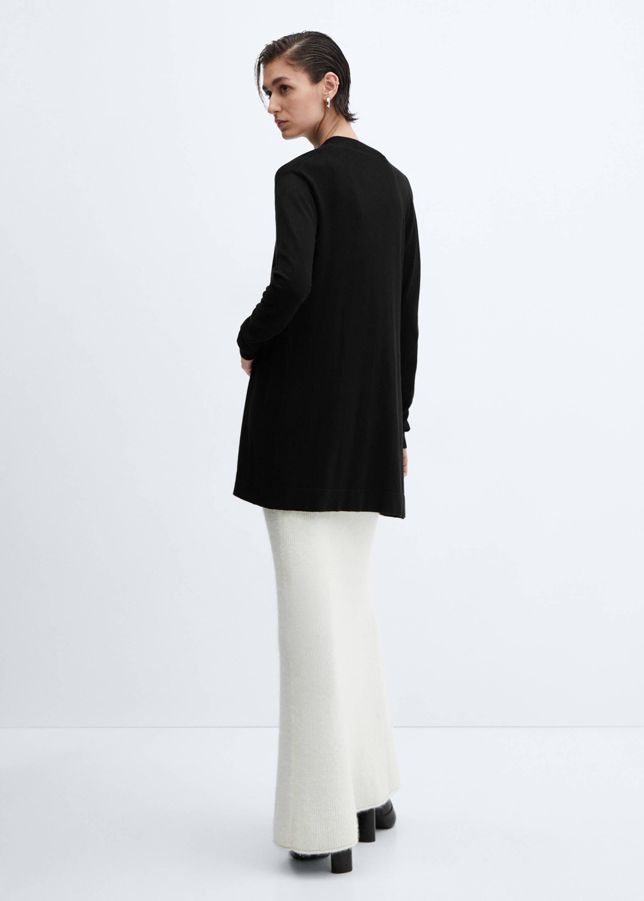 Fine-knit cardigan - Reverse of the article