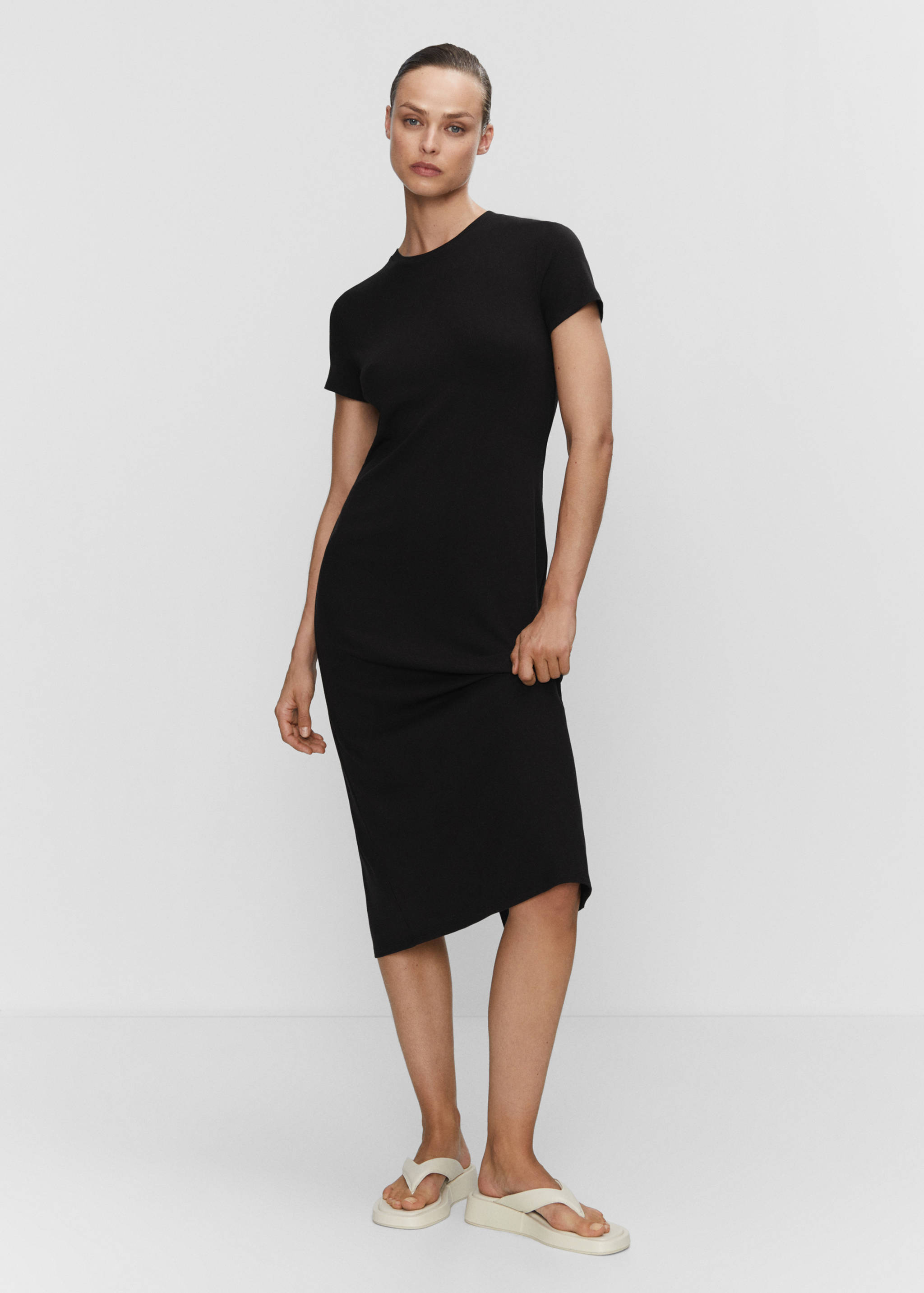 Midi-dress with slit - General plane
