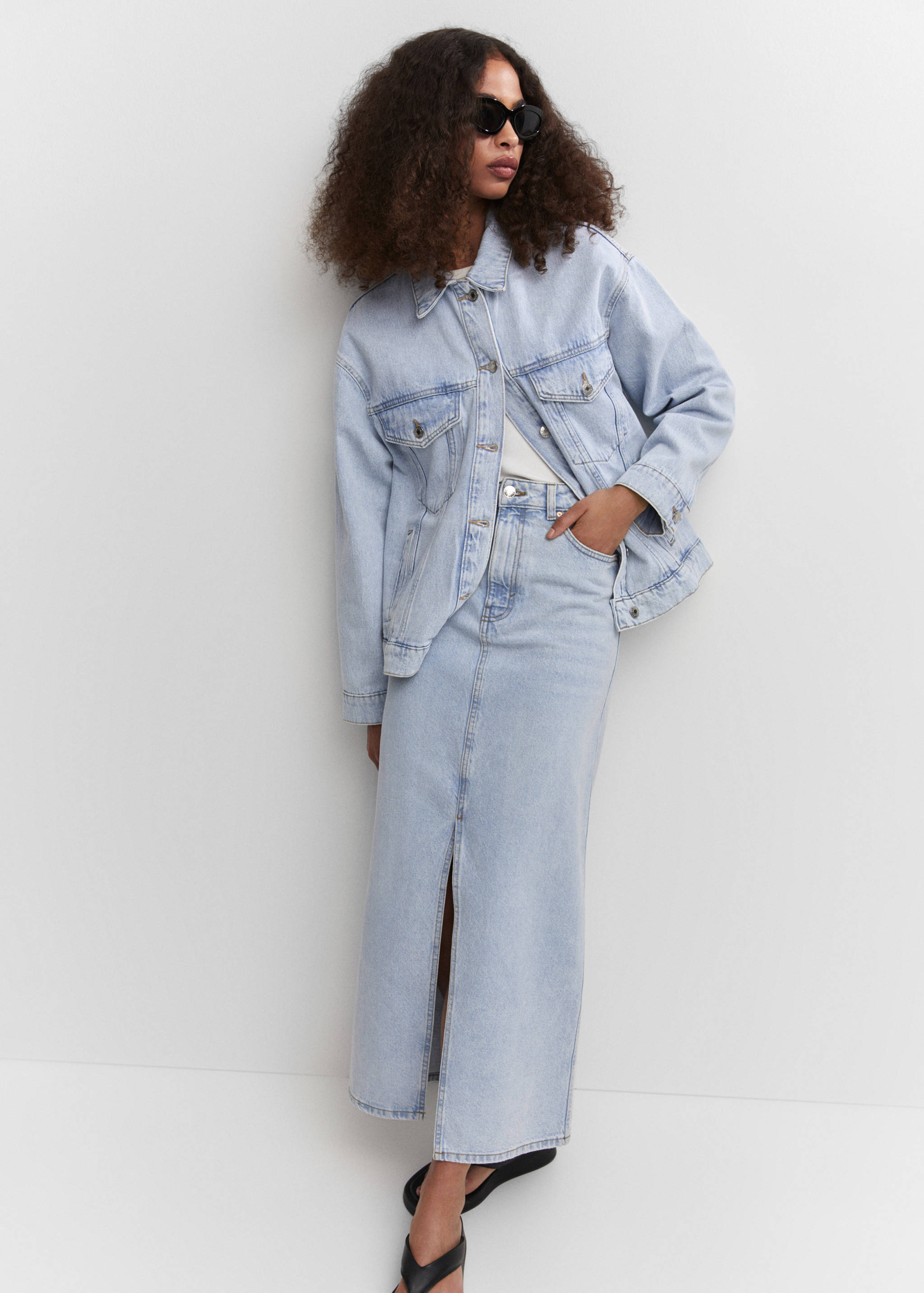 Oversize denim jacket - Details of the article 2