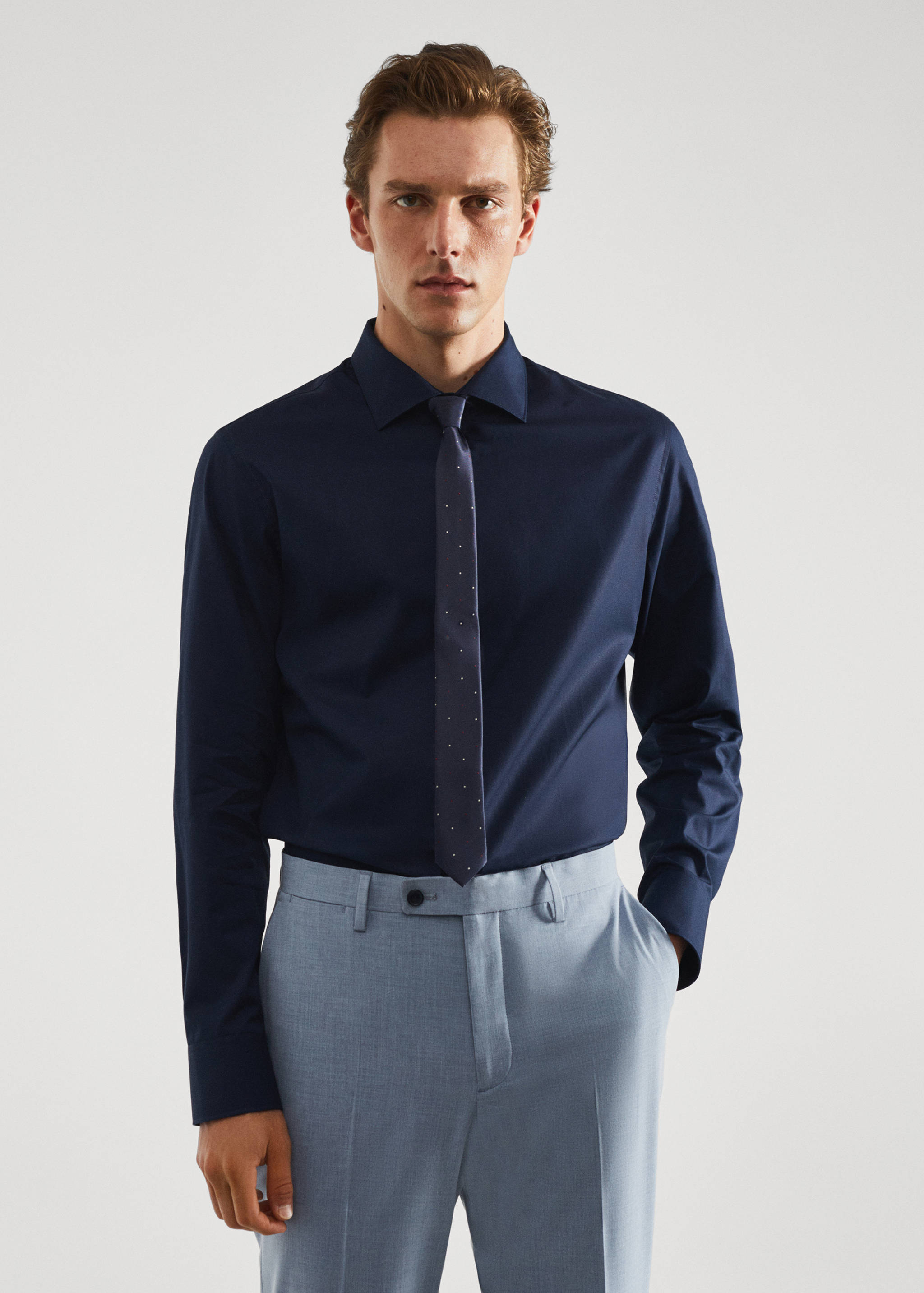 Camisa traje slim fit algodón popelín - Plano medio