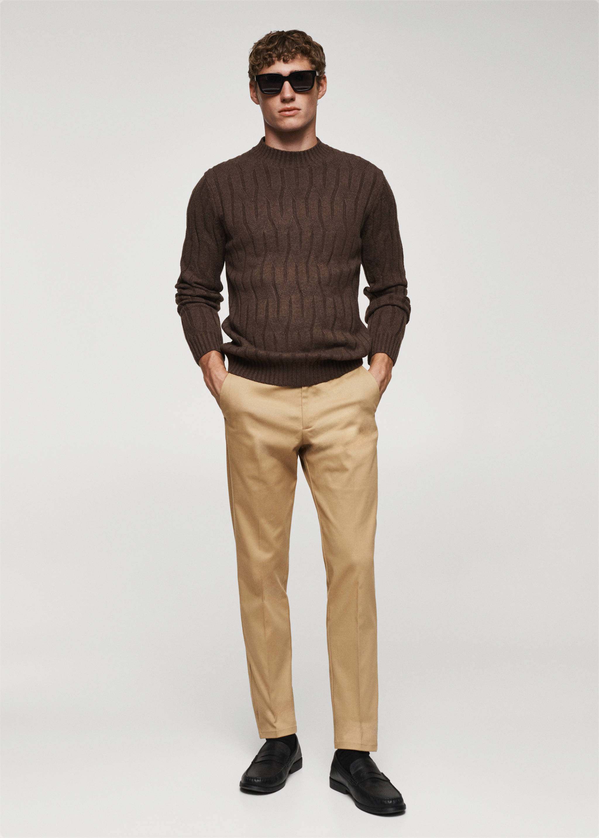 Slim fit chino trousers - General plane