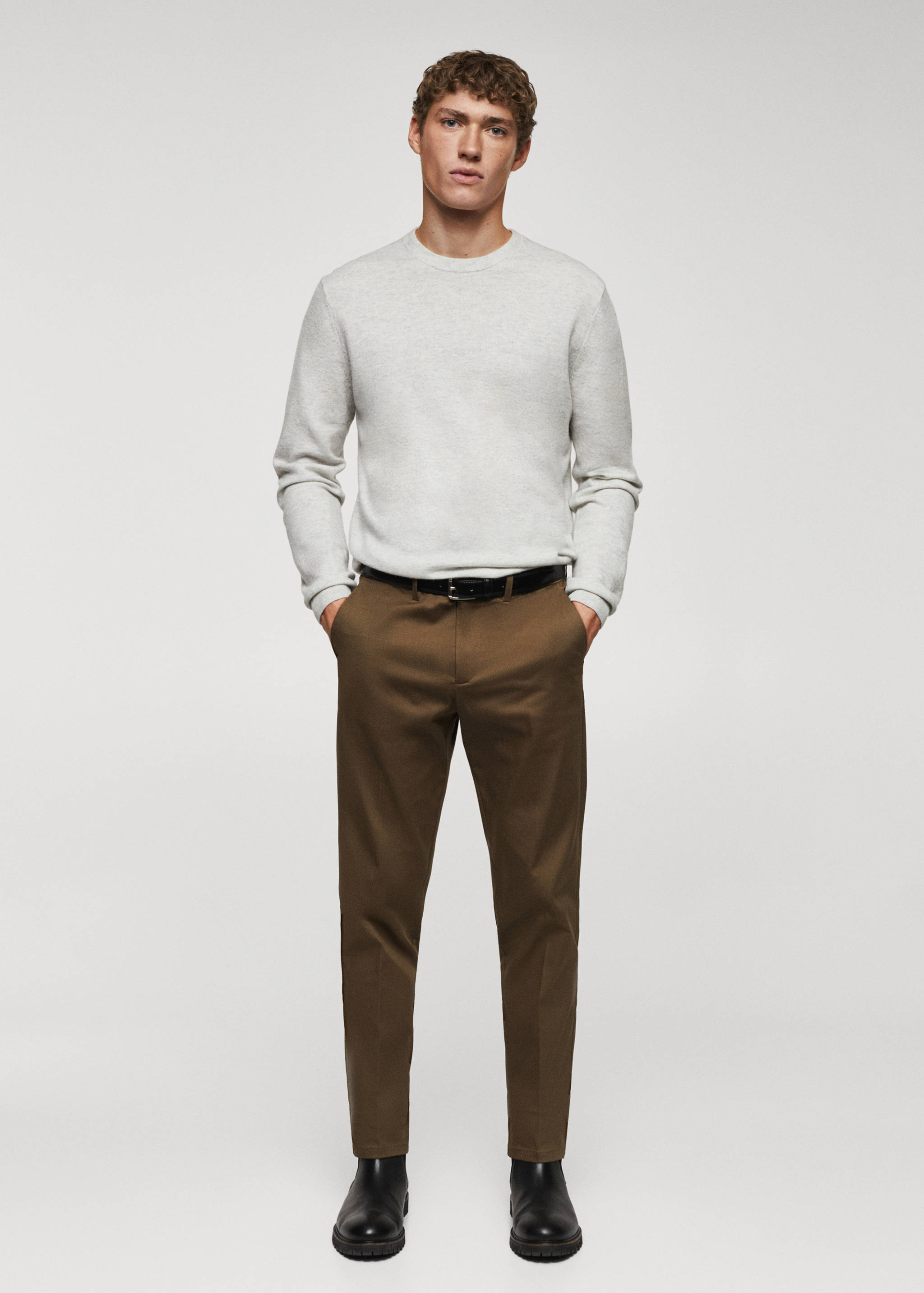 Slim fit chino trousers - General plane