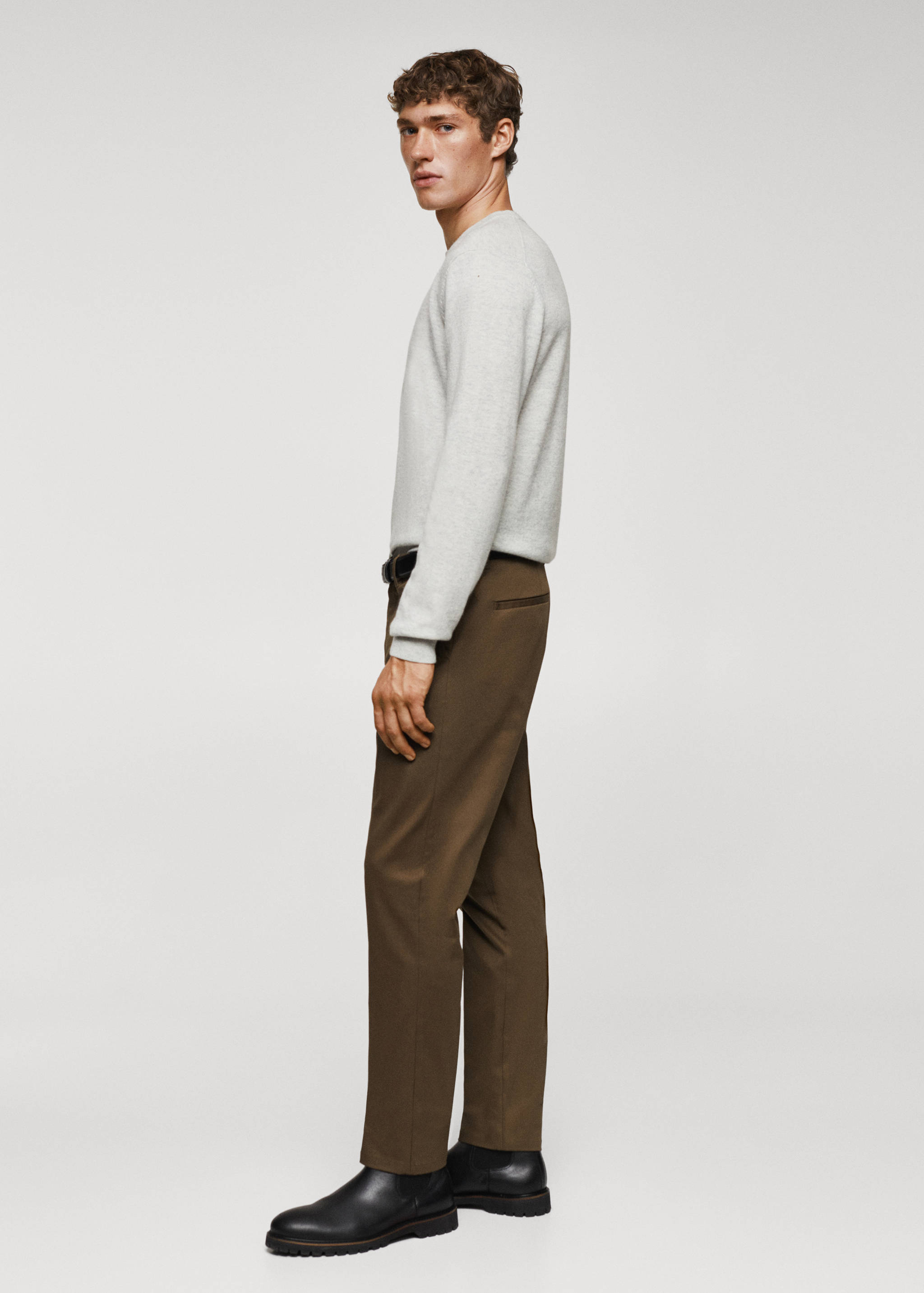 Slim fit chino trousers - Details of the article 2