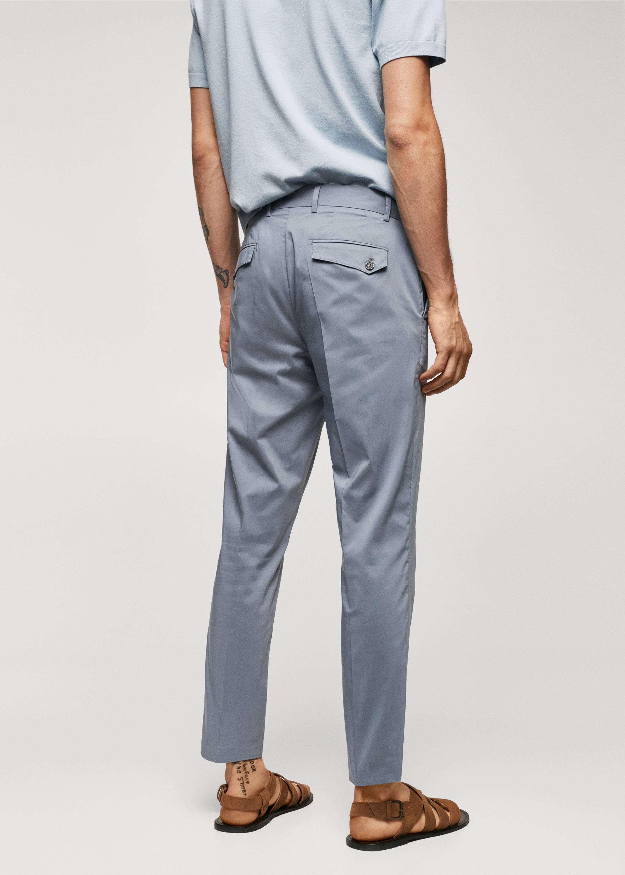 Lightweight cotton trousers - Reverse of the article