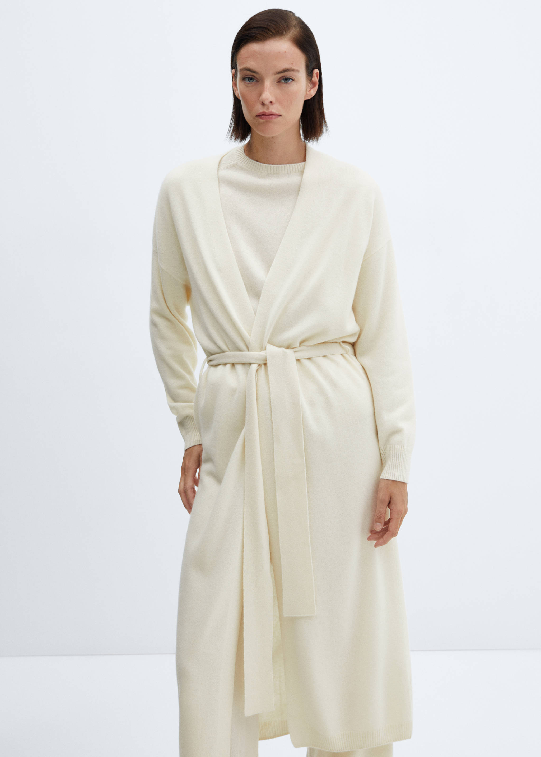 Cardigan 100 % cachemire - Plan moyen