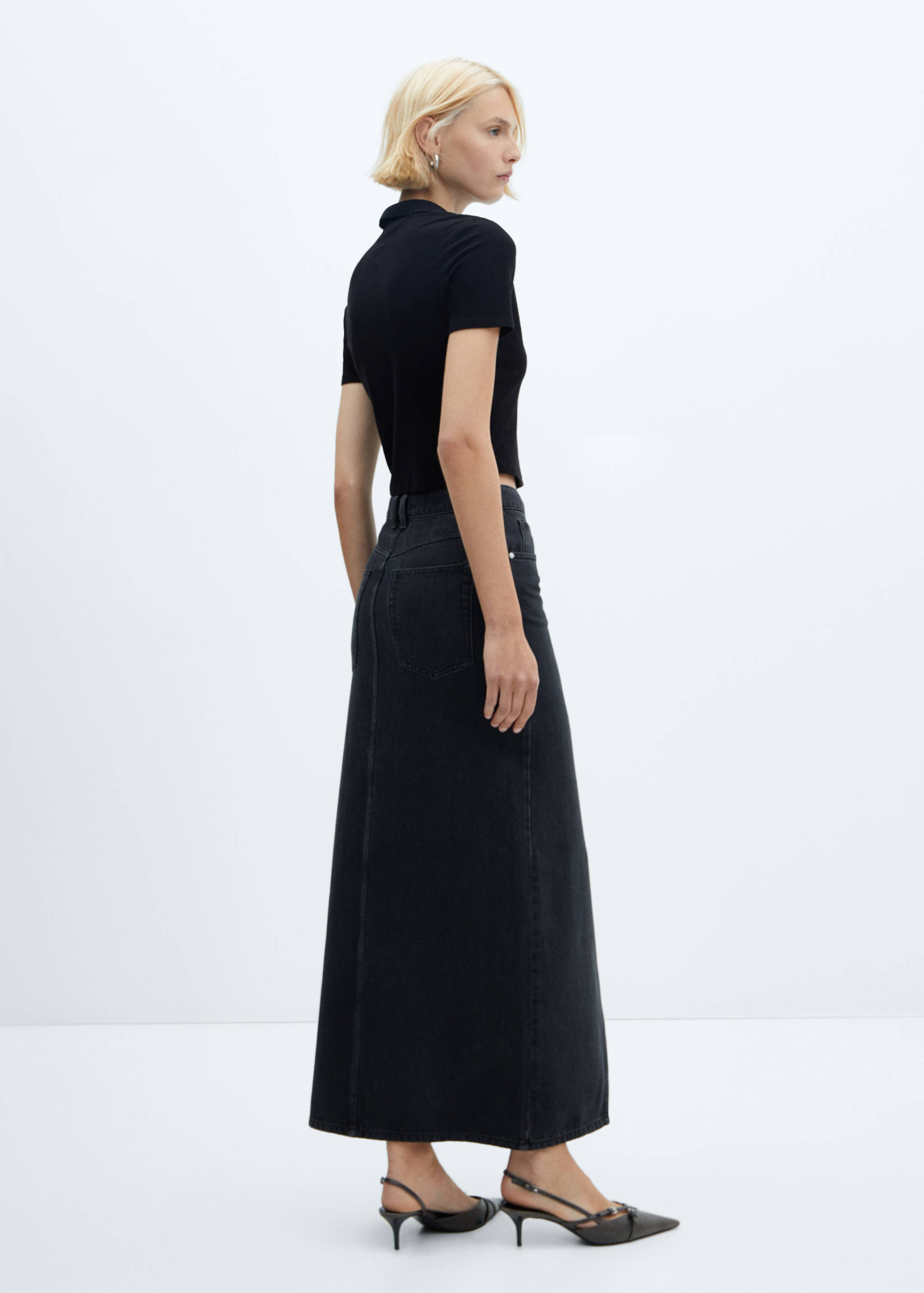 Slit denim skirt - Reverse of the article