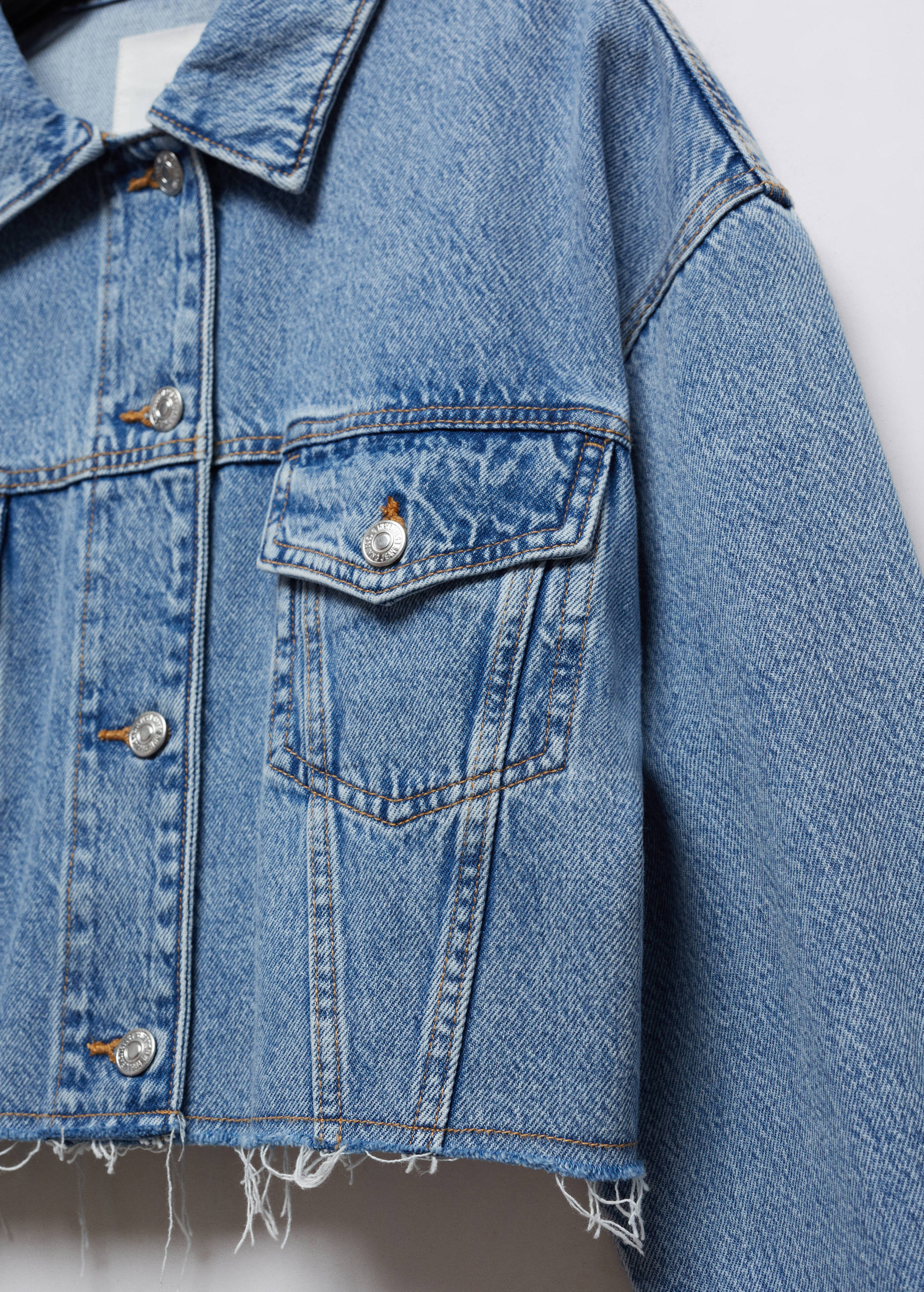 Cropped denim jacket - Details of the article 8