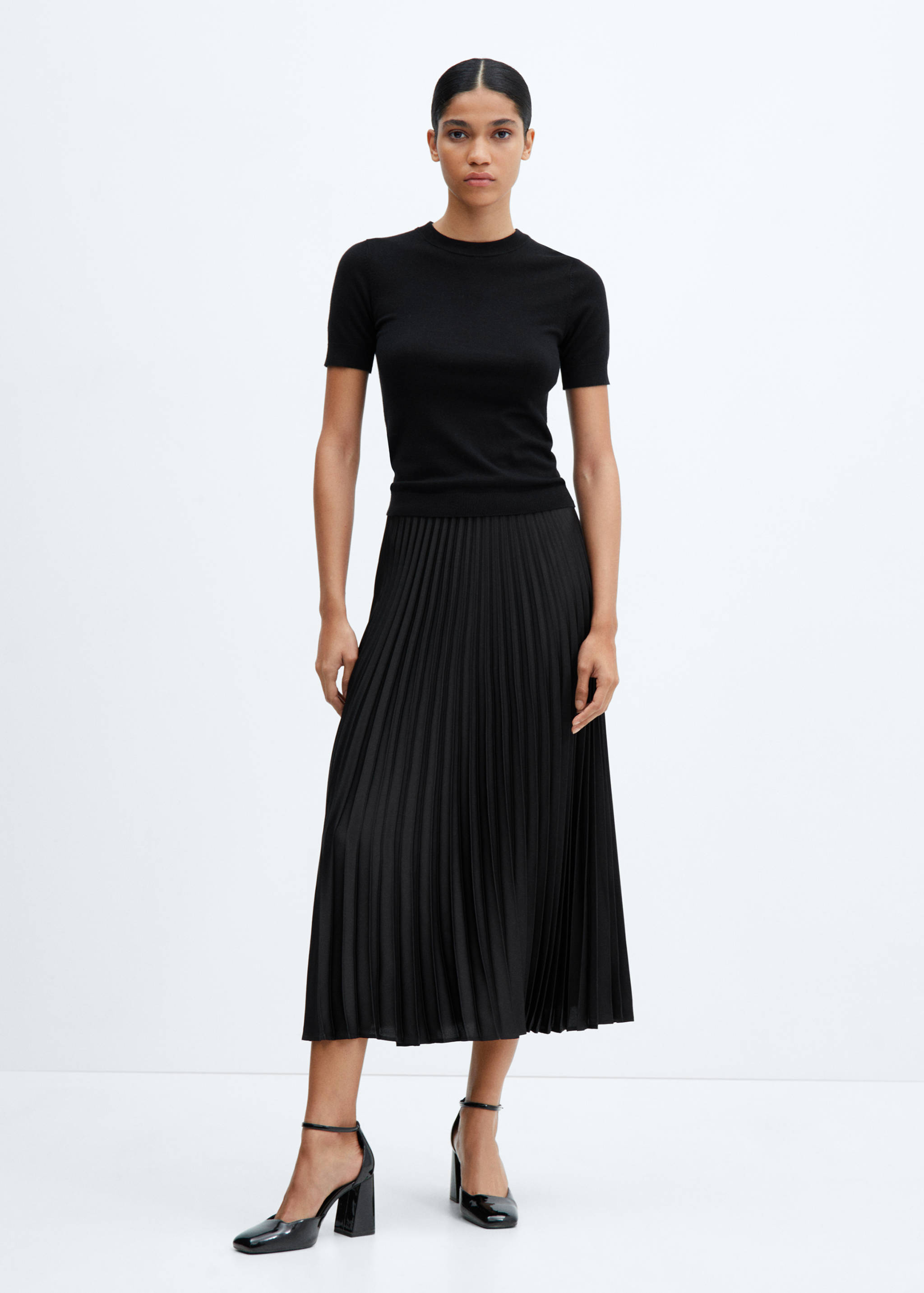 Pleated midi skirt - General plane