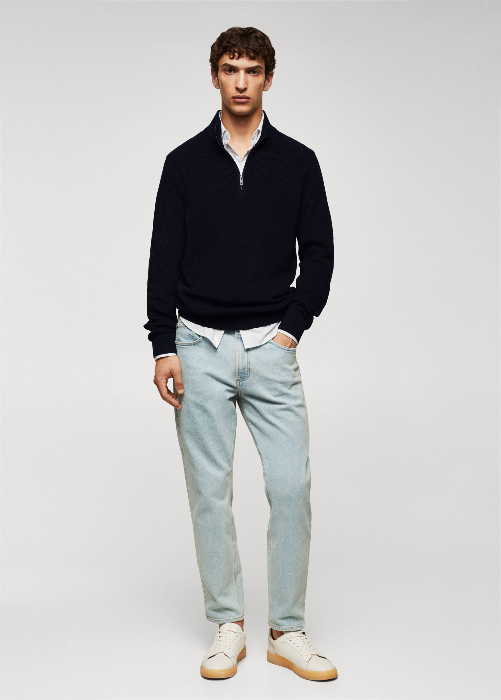 Джемпер с воротником-стойкой - Общий план