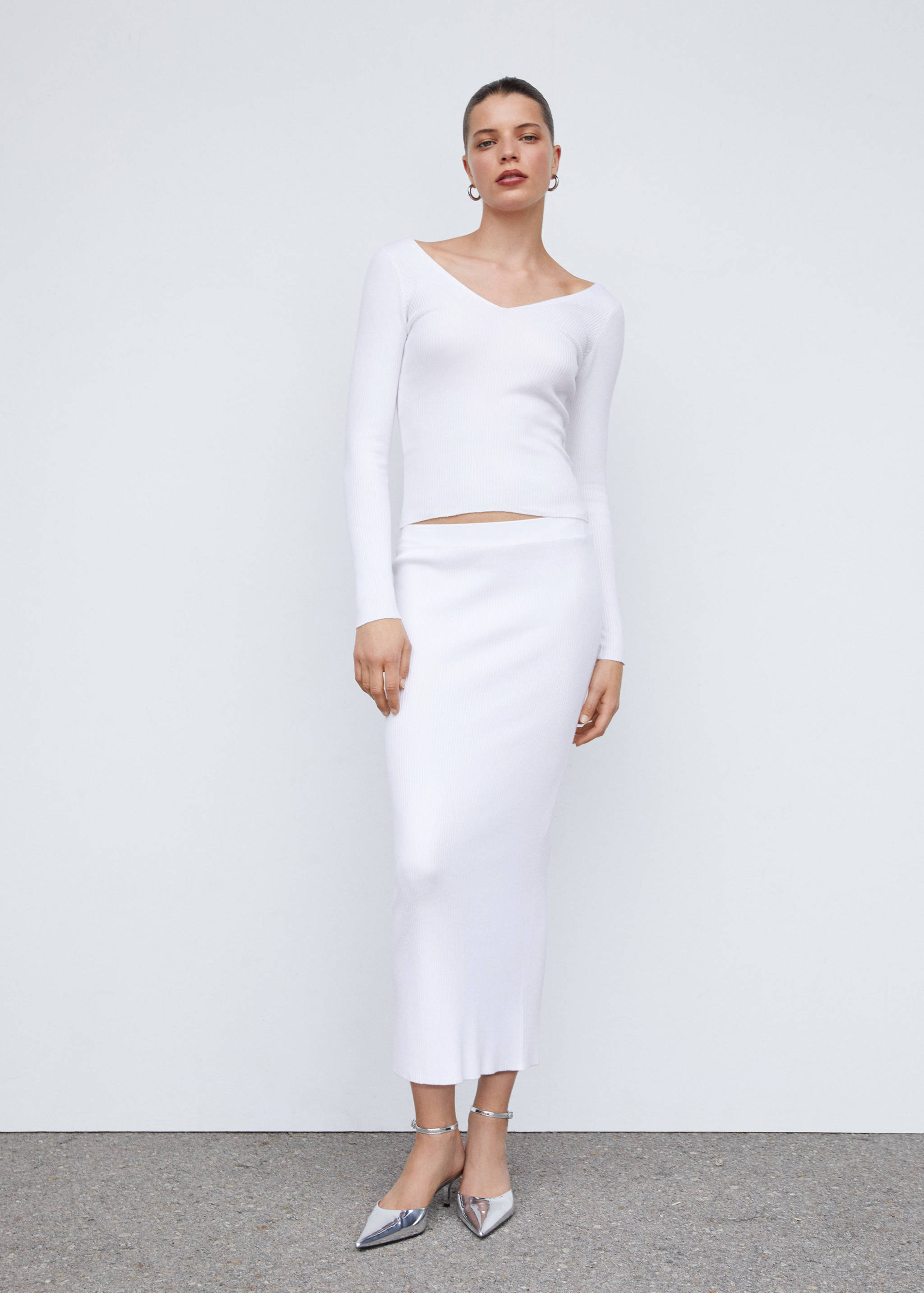 Трикотажная юбка-карандаш - Общий план