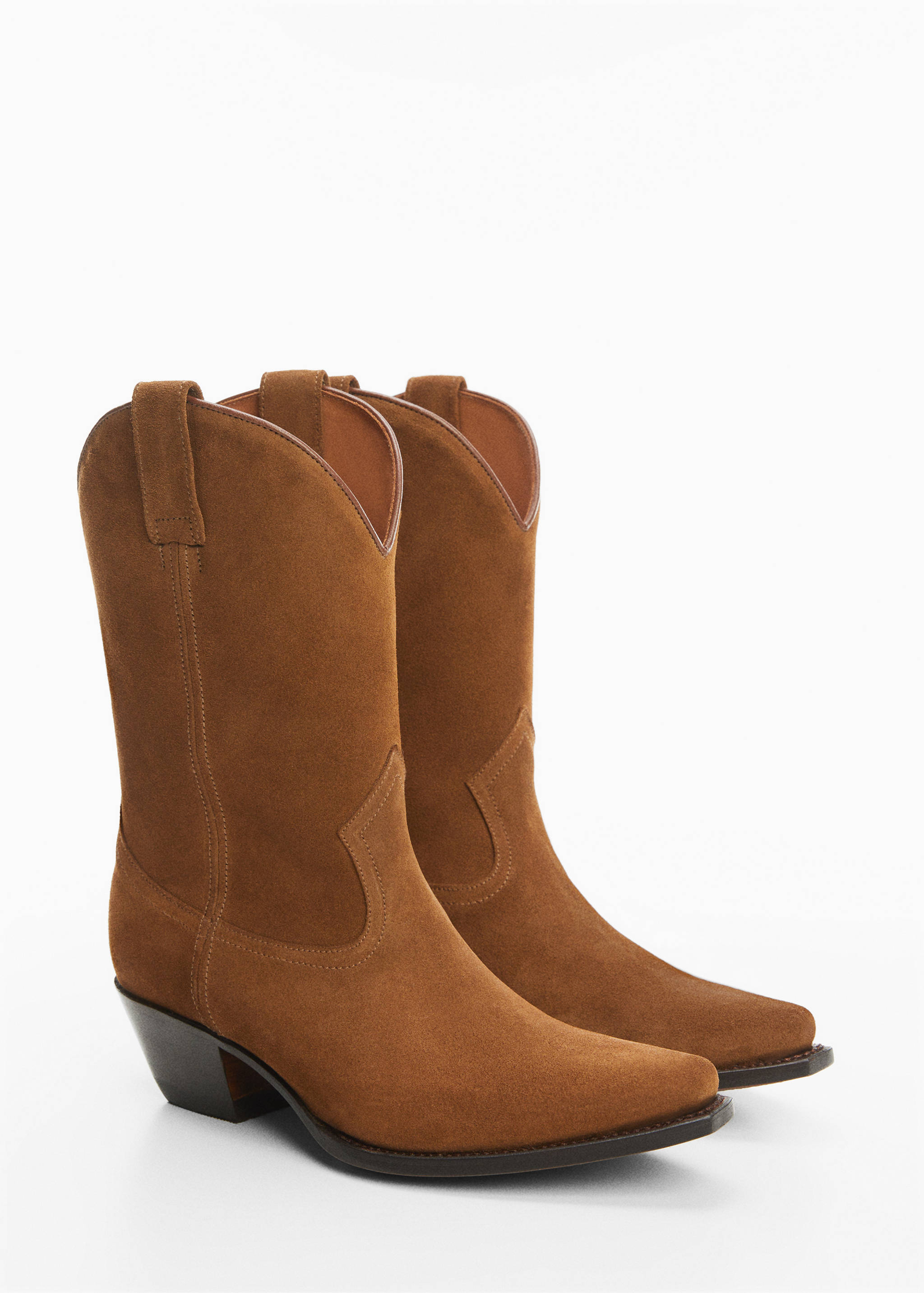 Bottines cuir suède cow-boy - Plan moyen