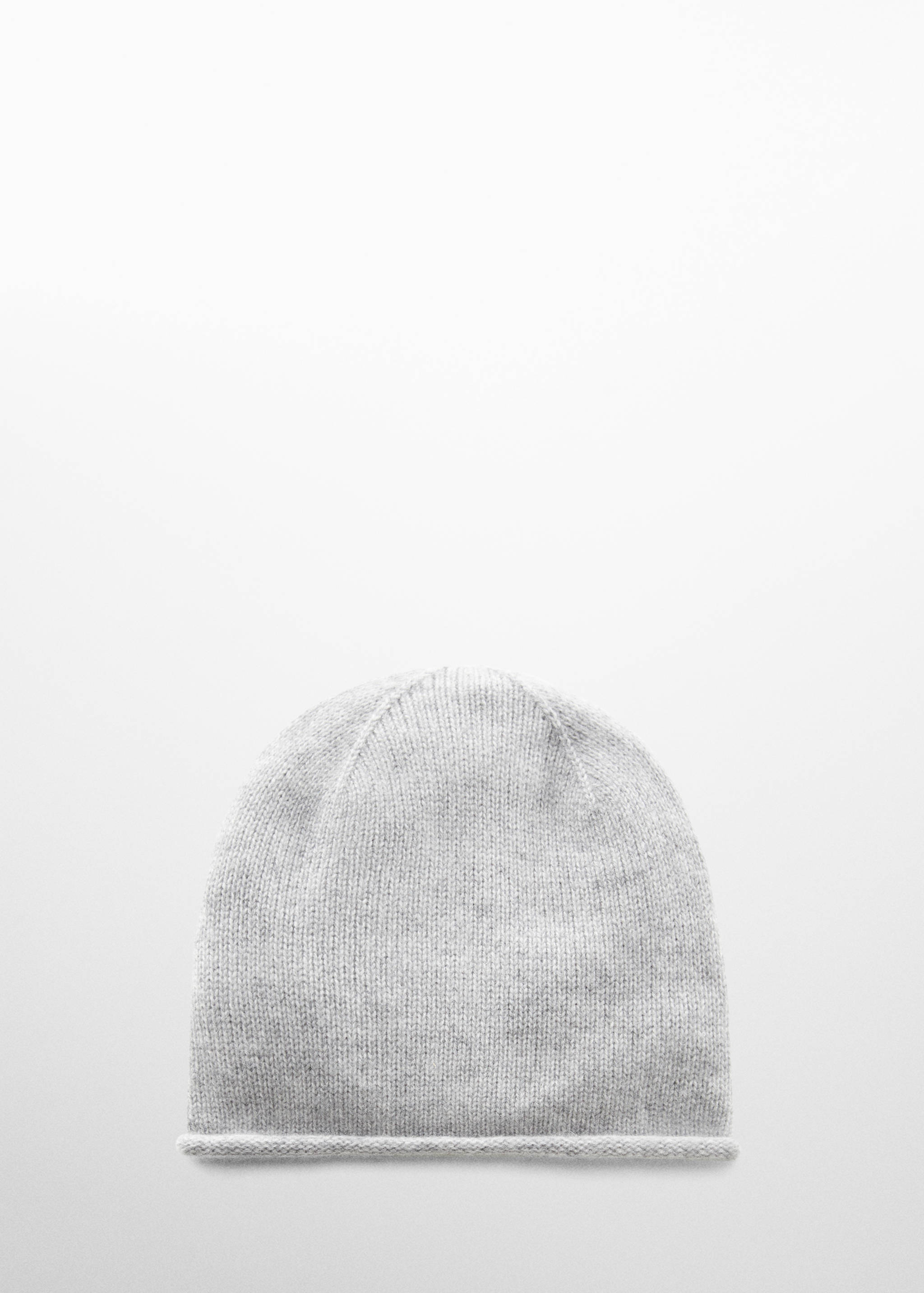 Cashmere knitted hat - Article without model