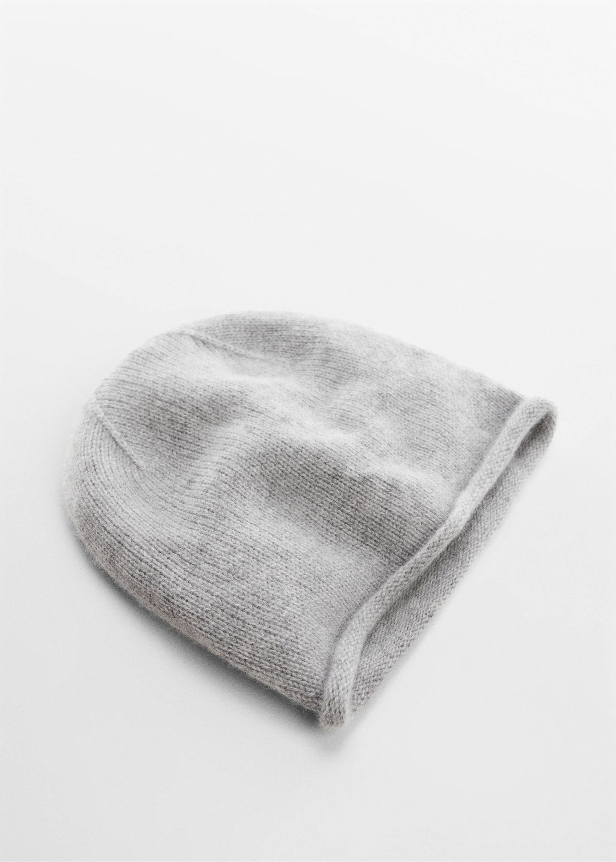 Cashmere knitted hat - Medium plane
