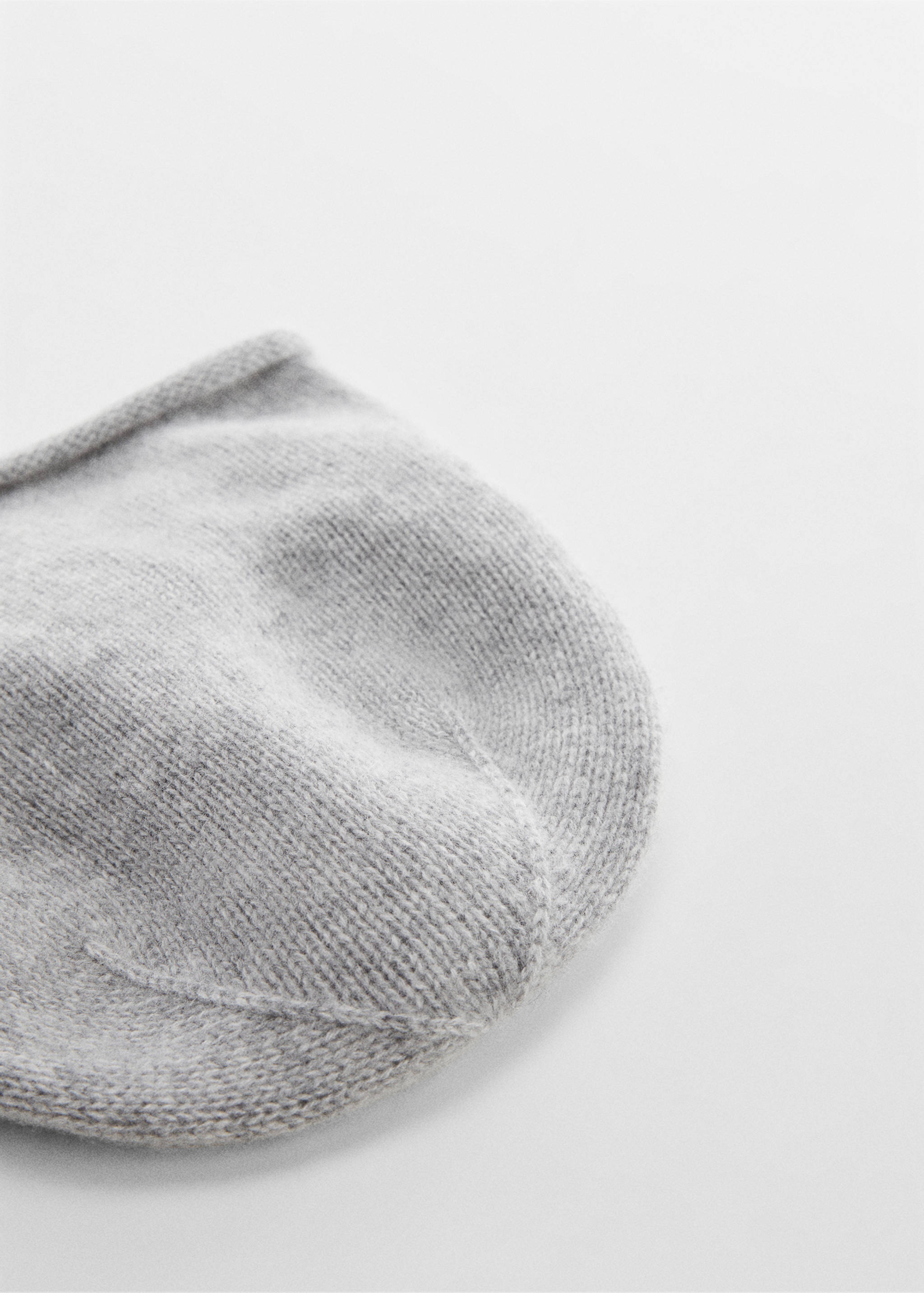 Cashmere knitted hat - Details of the article 1