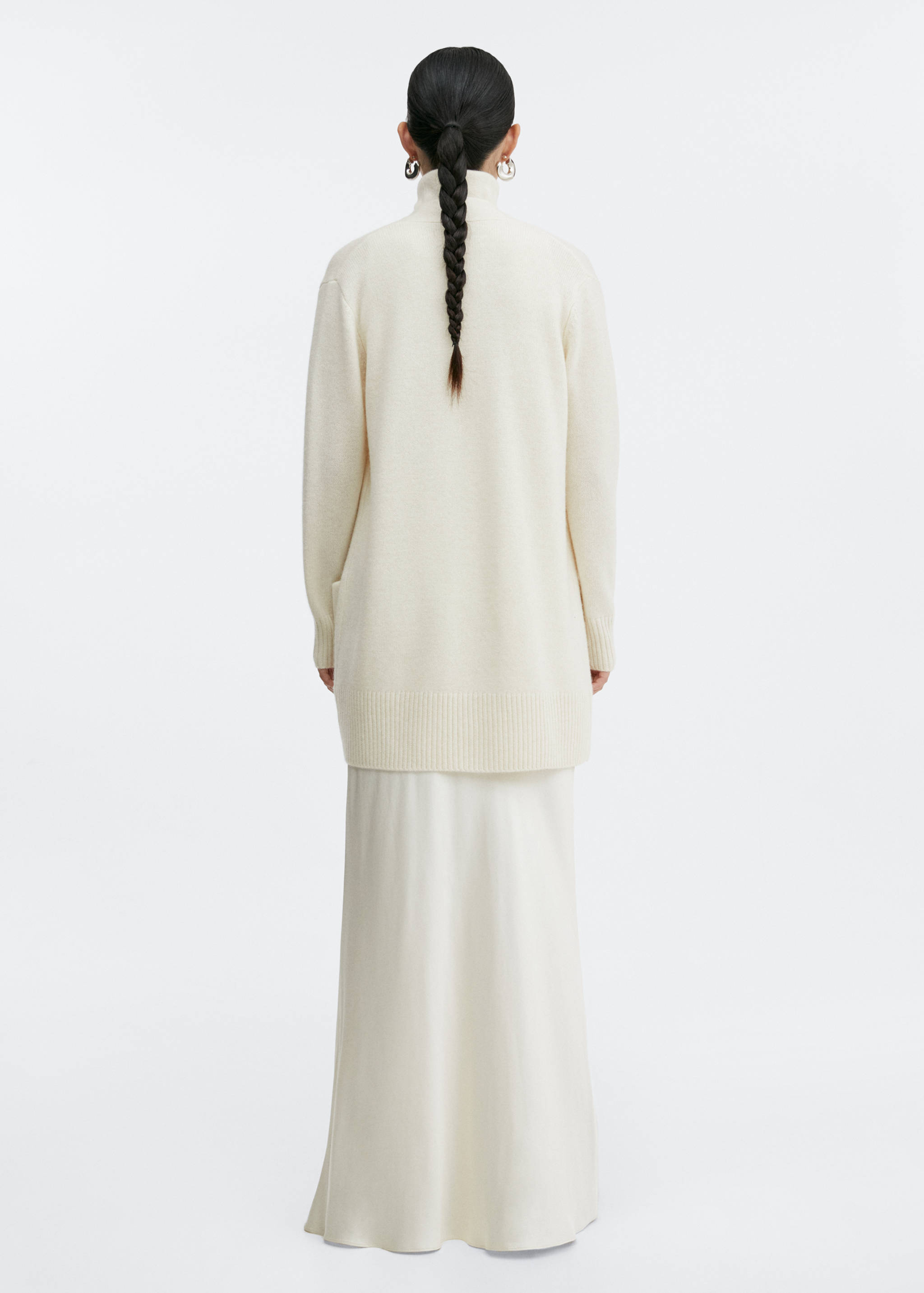 Cashmere cardigan with pockets - Reverse of the article